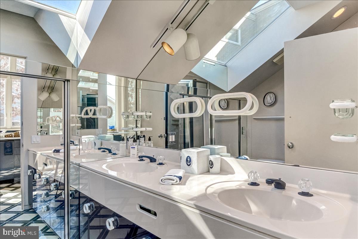 CAPE ST JOHN - Residential