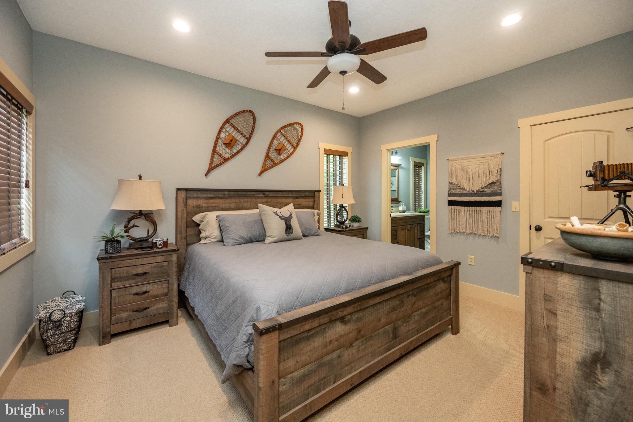 MYSTIC CREEK - Residential