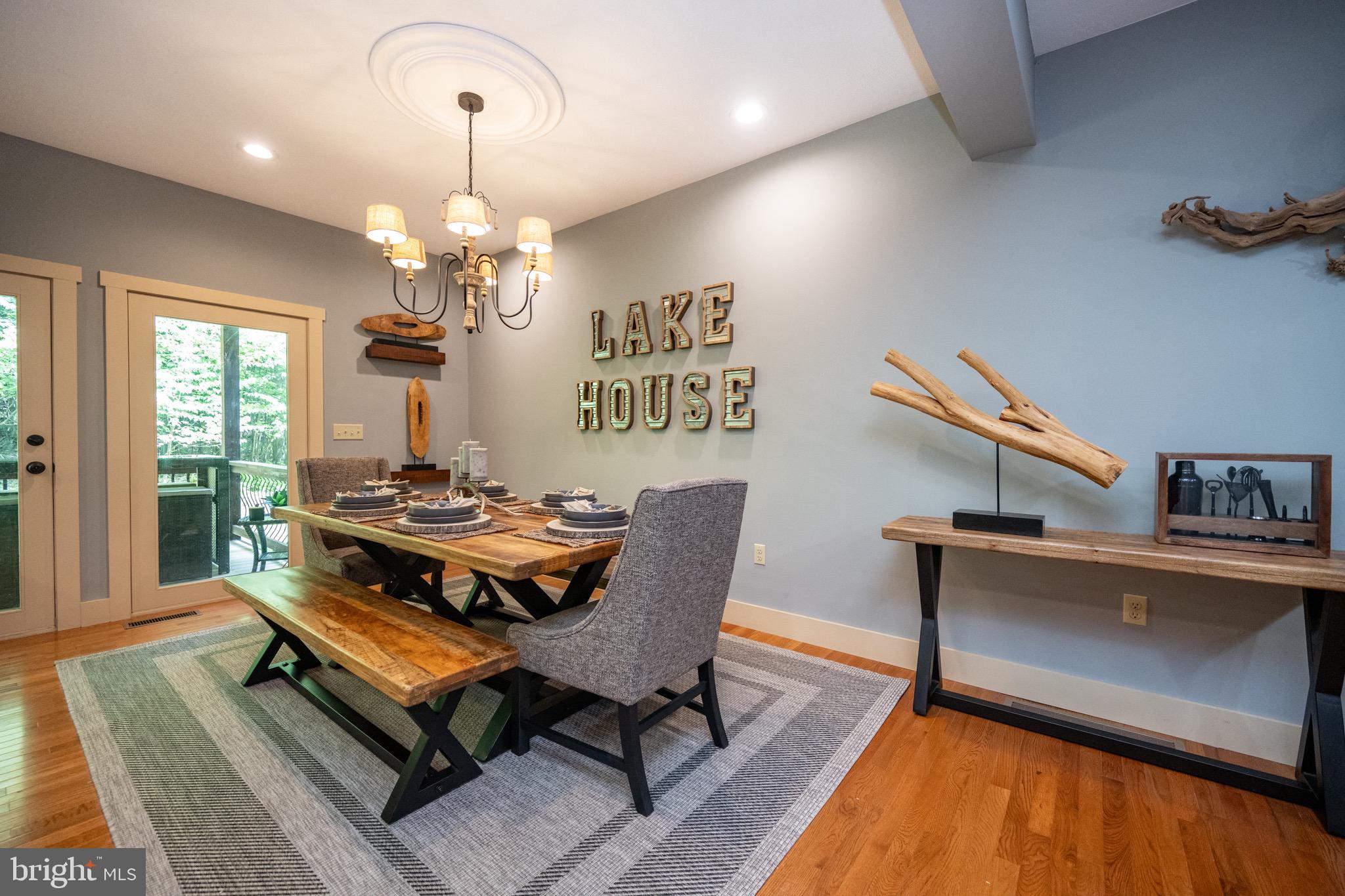 MYSTIC CREEK - Residential