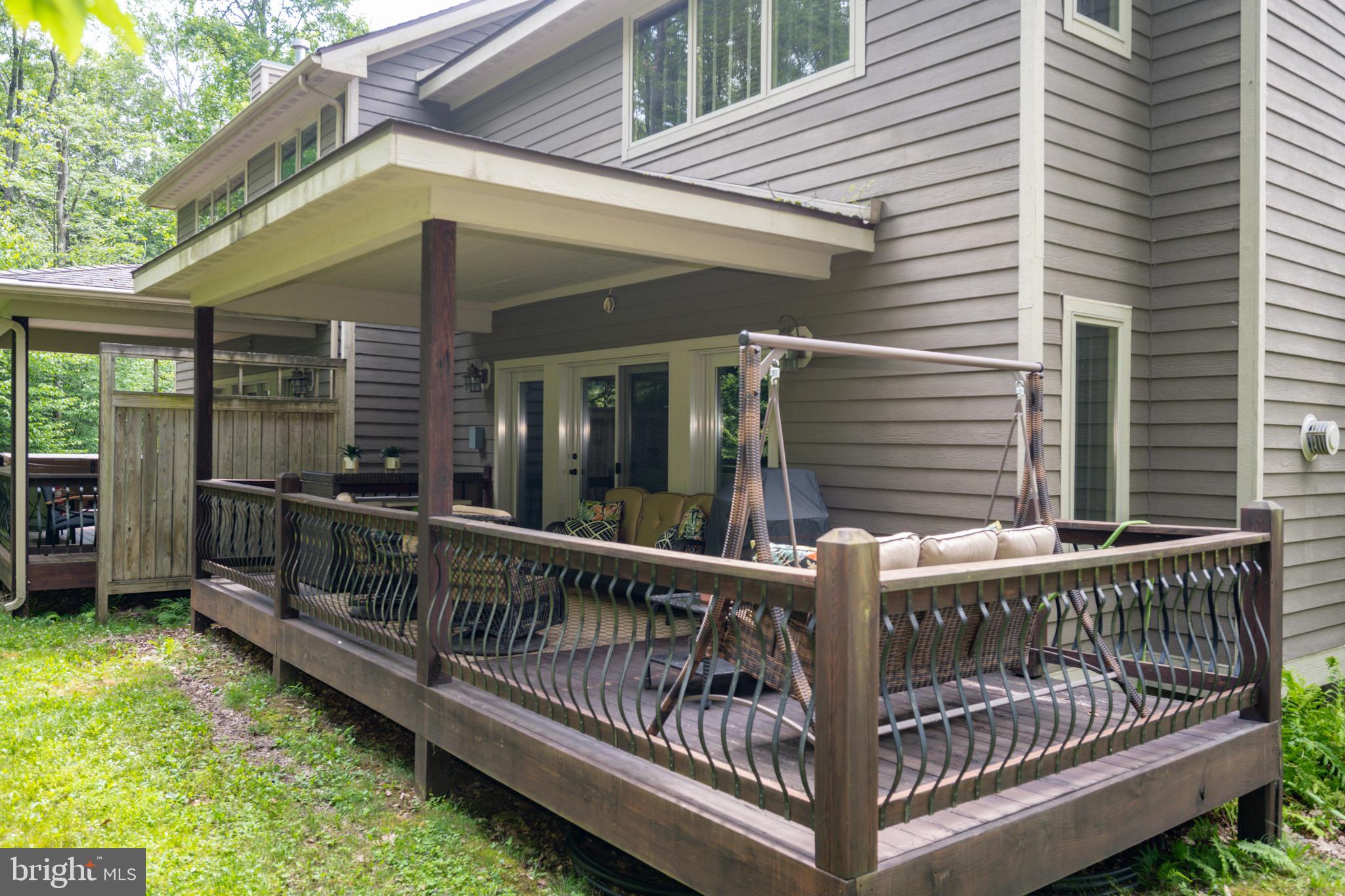 MYSTIC CREEK - Residential