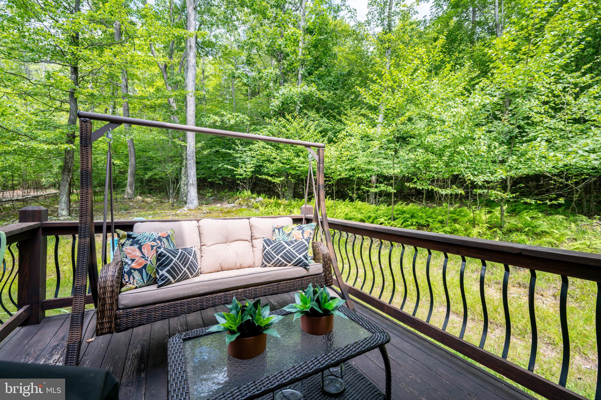 MYSTIC CREEK - Residential