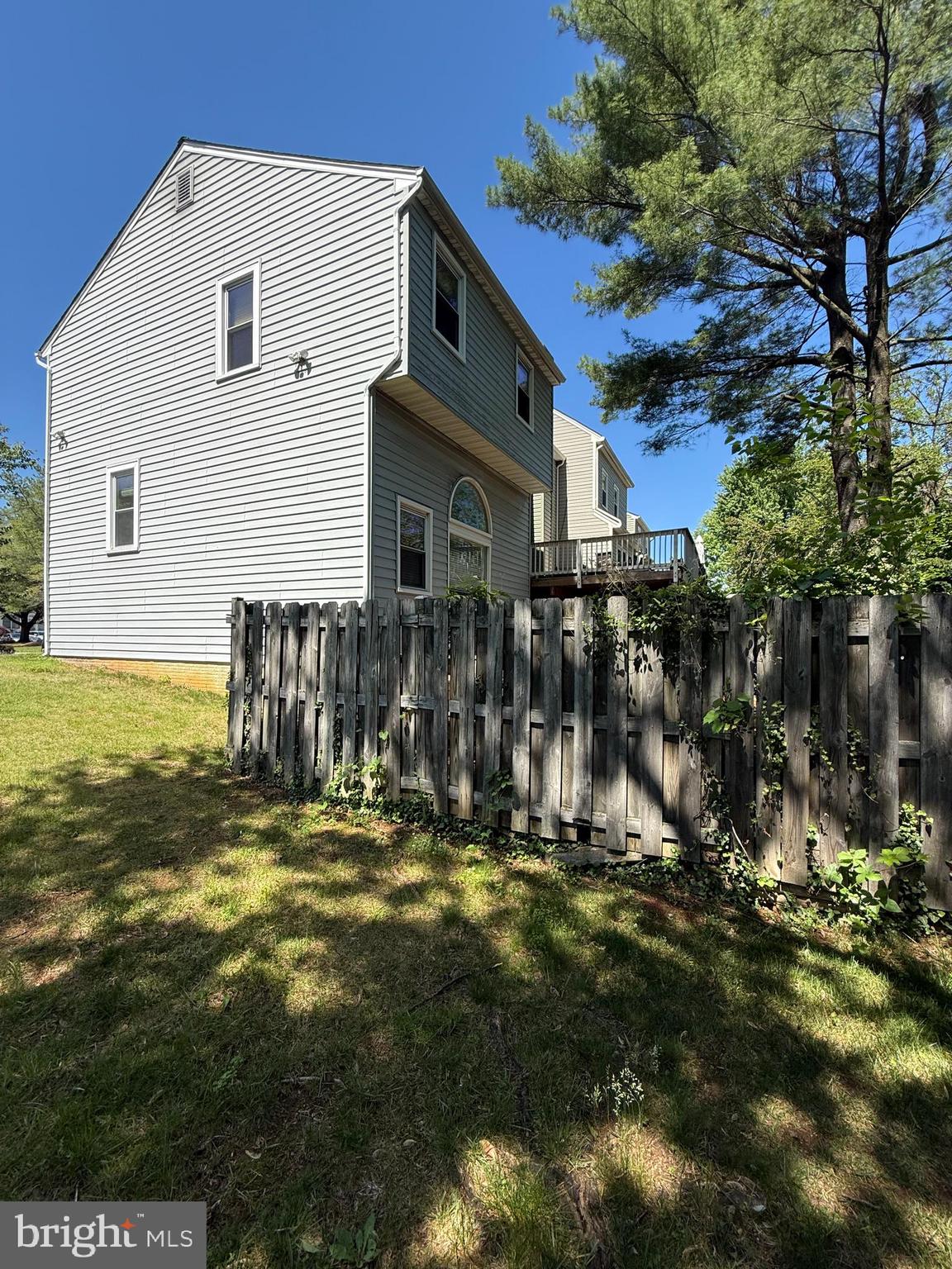 4220 RED MAPLE COURT