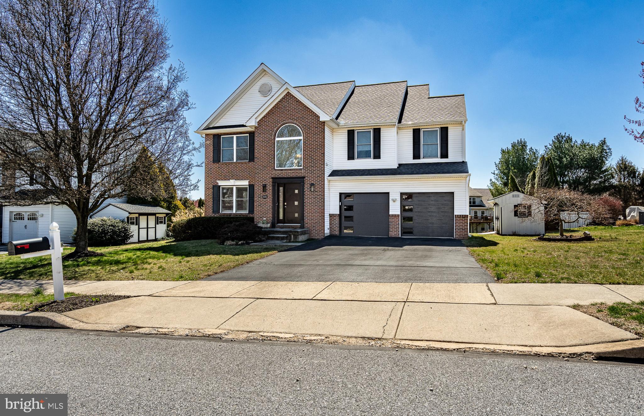 THE COLONY - Residential