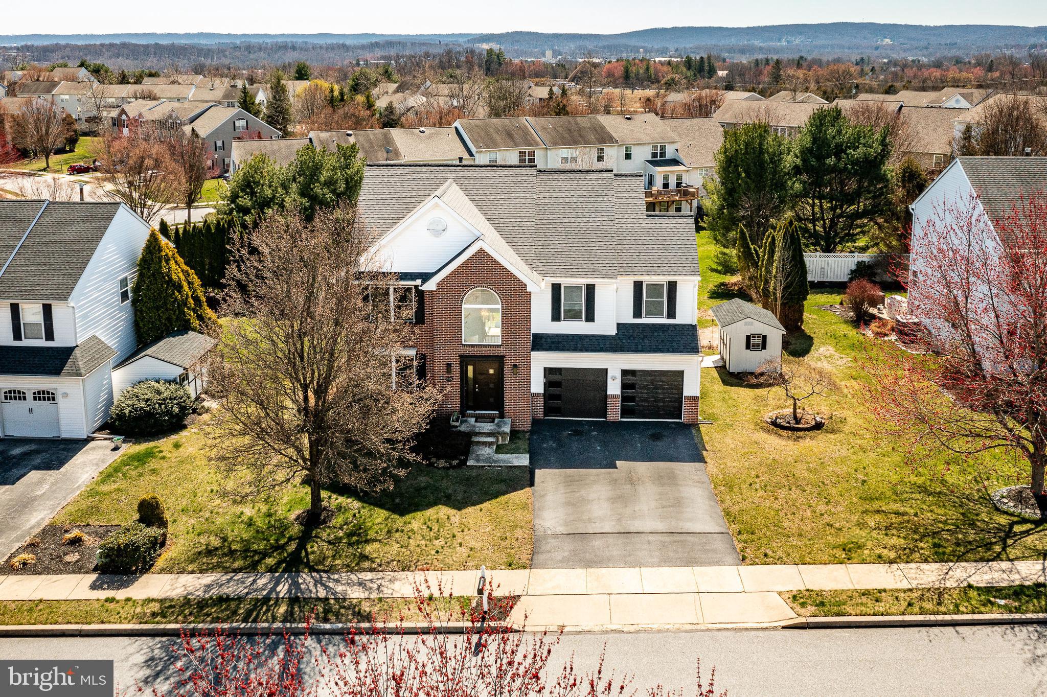 THE COLONY - Residential