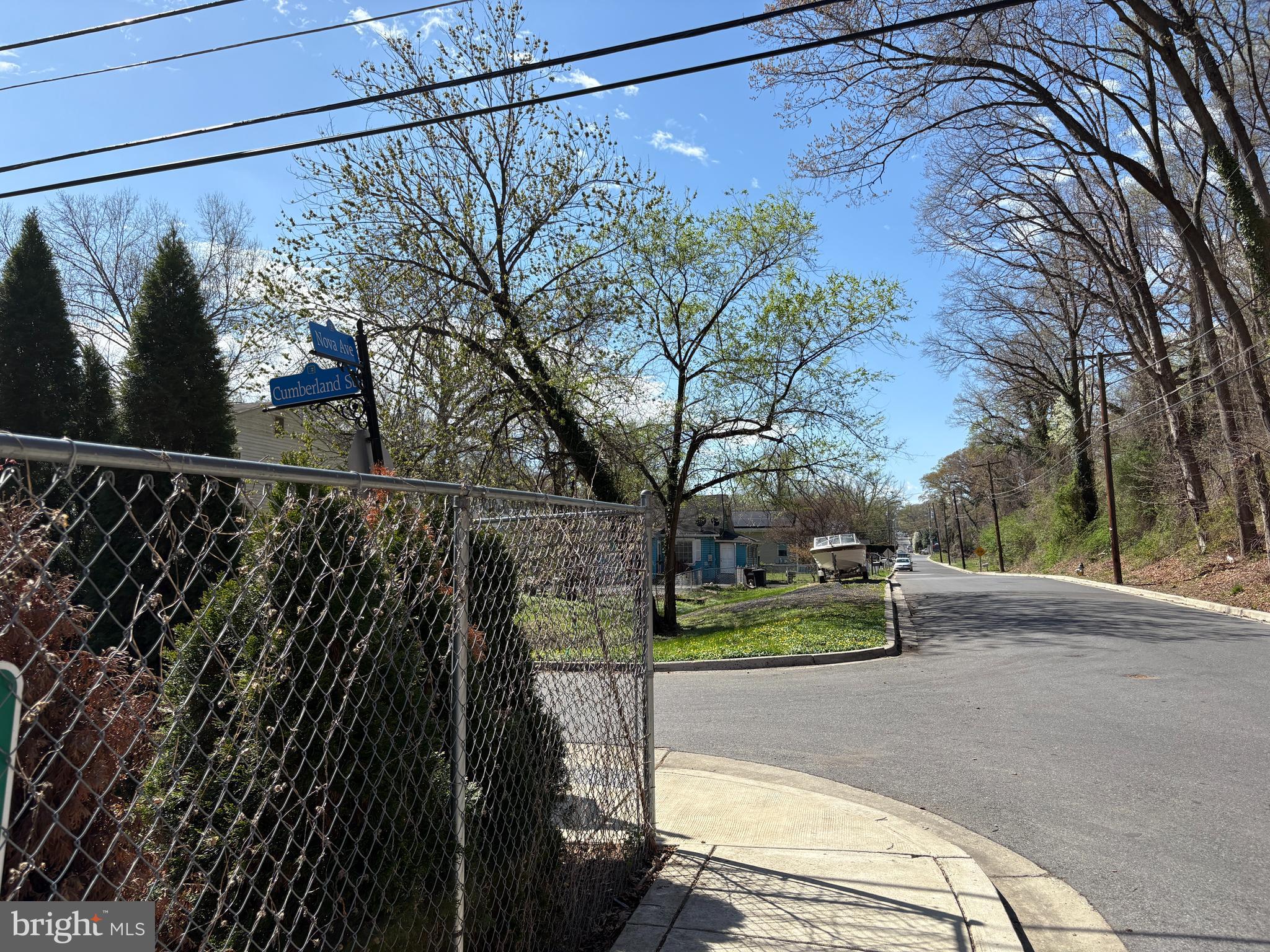 CAPITOL HEIGHTS - Land