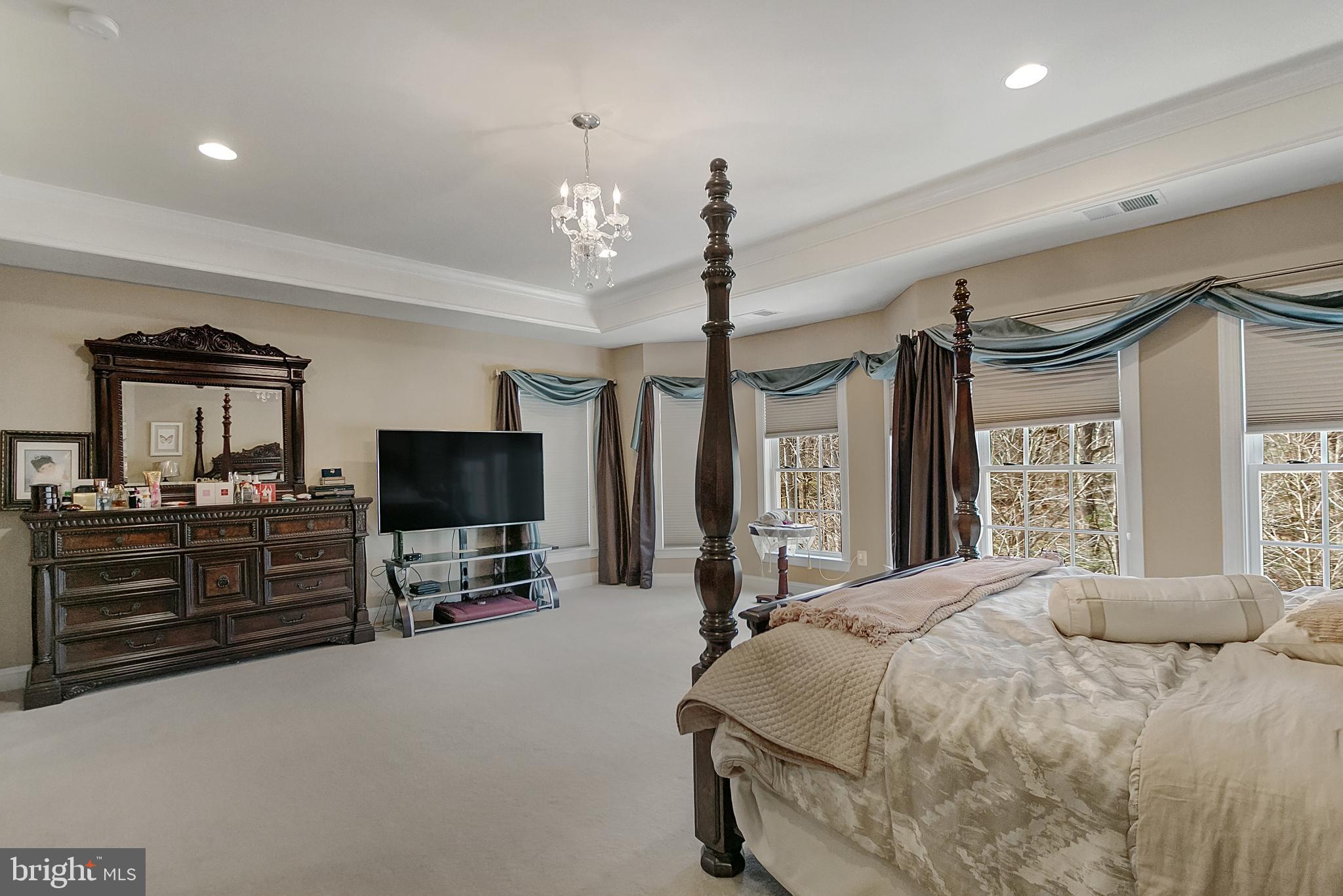 ANNAPOLIS RIDGE - Residential