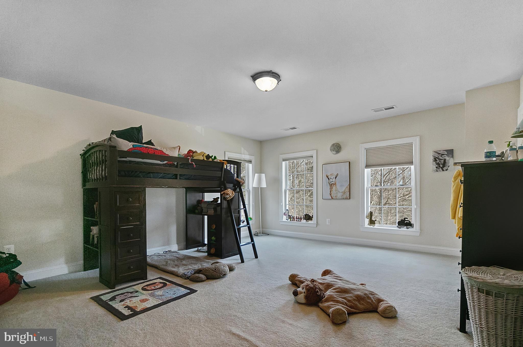 ANNAPOLIS RIDGE - Residential