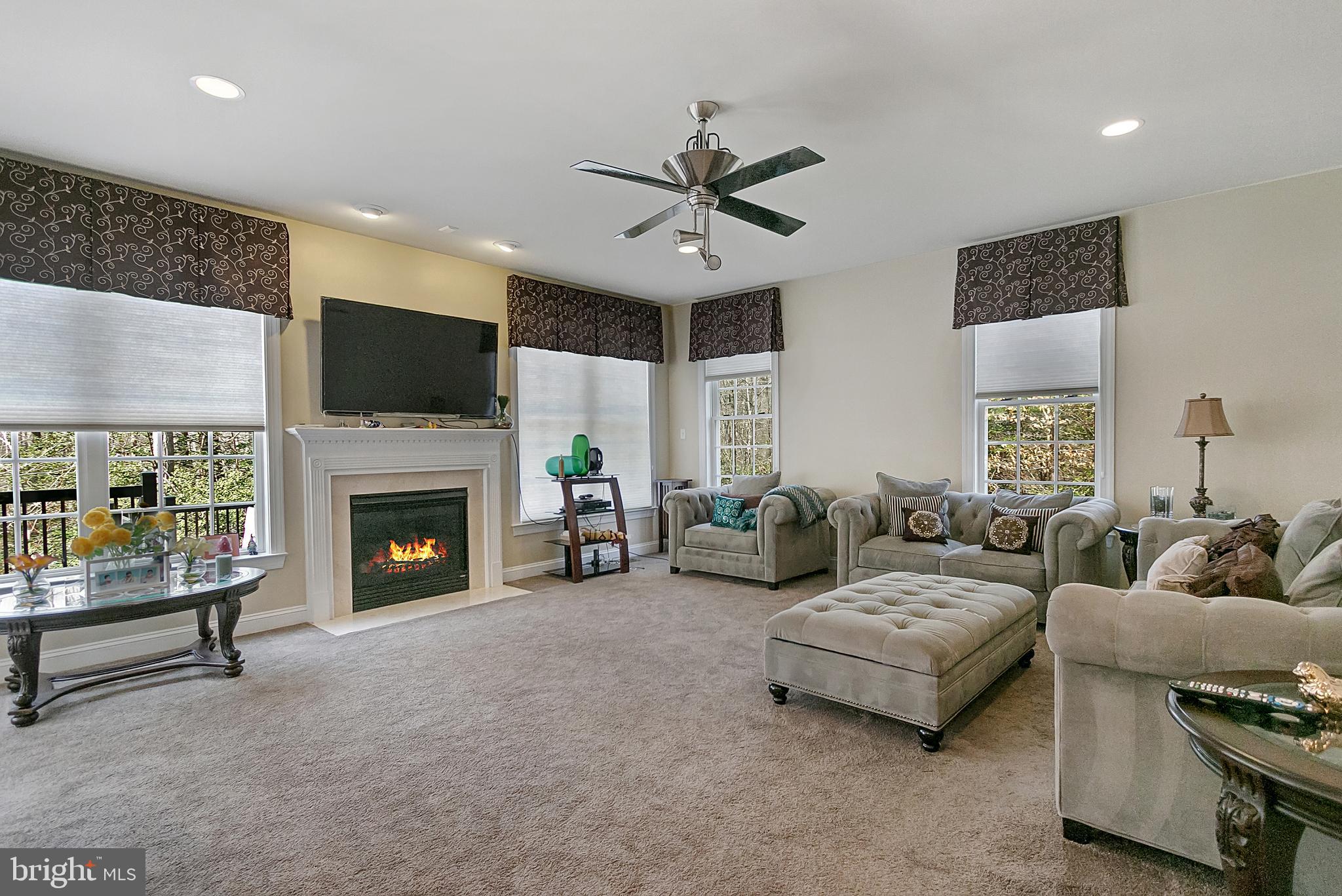 ANNAPOLIS RIDGE - Residential