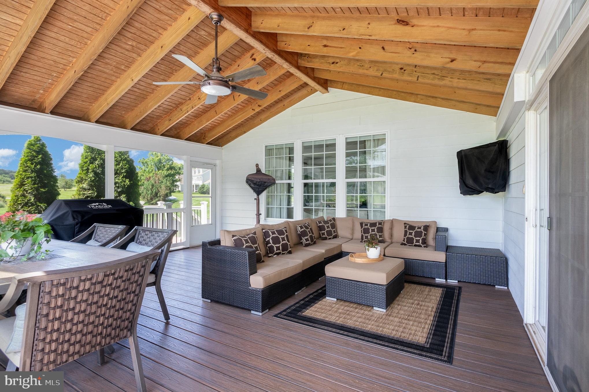 HUNTLEIGH AT CREIGHTON FARMS - Residential