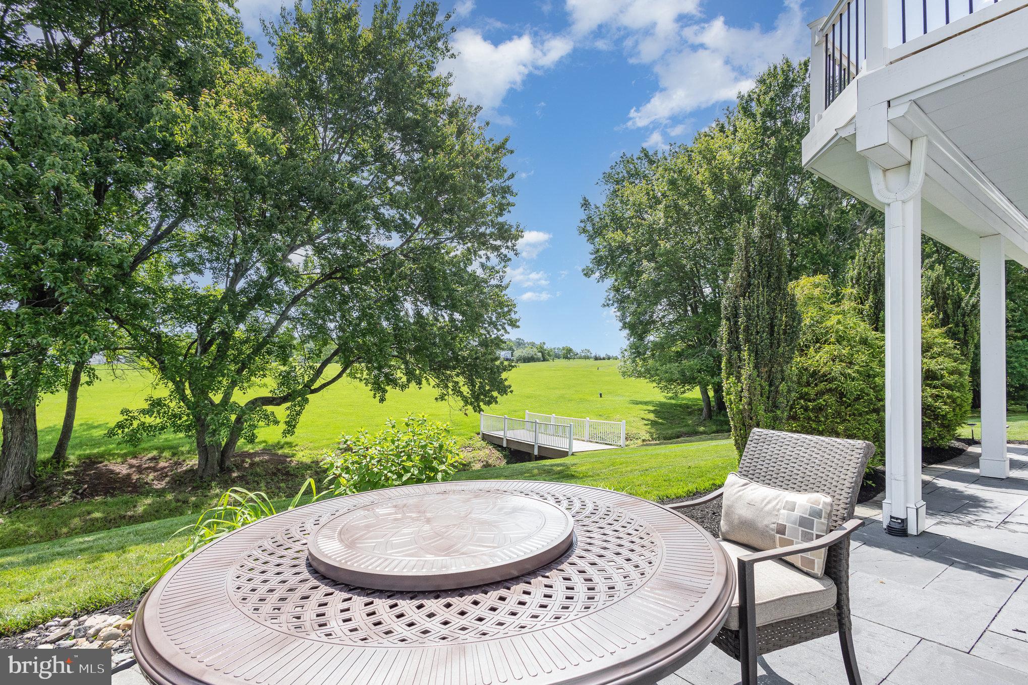 HUNTLEIGH AT CREIGHTON FARMS - Residential