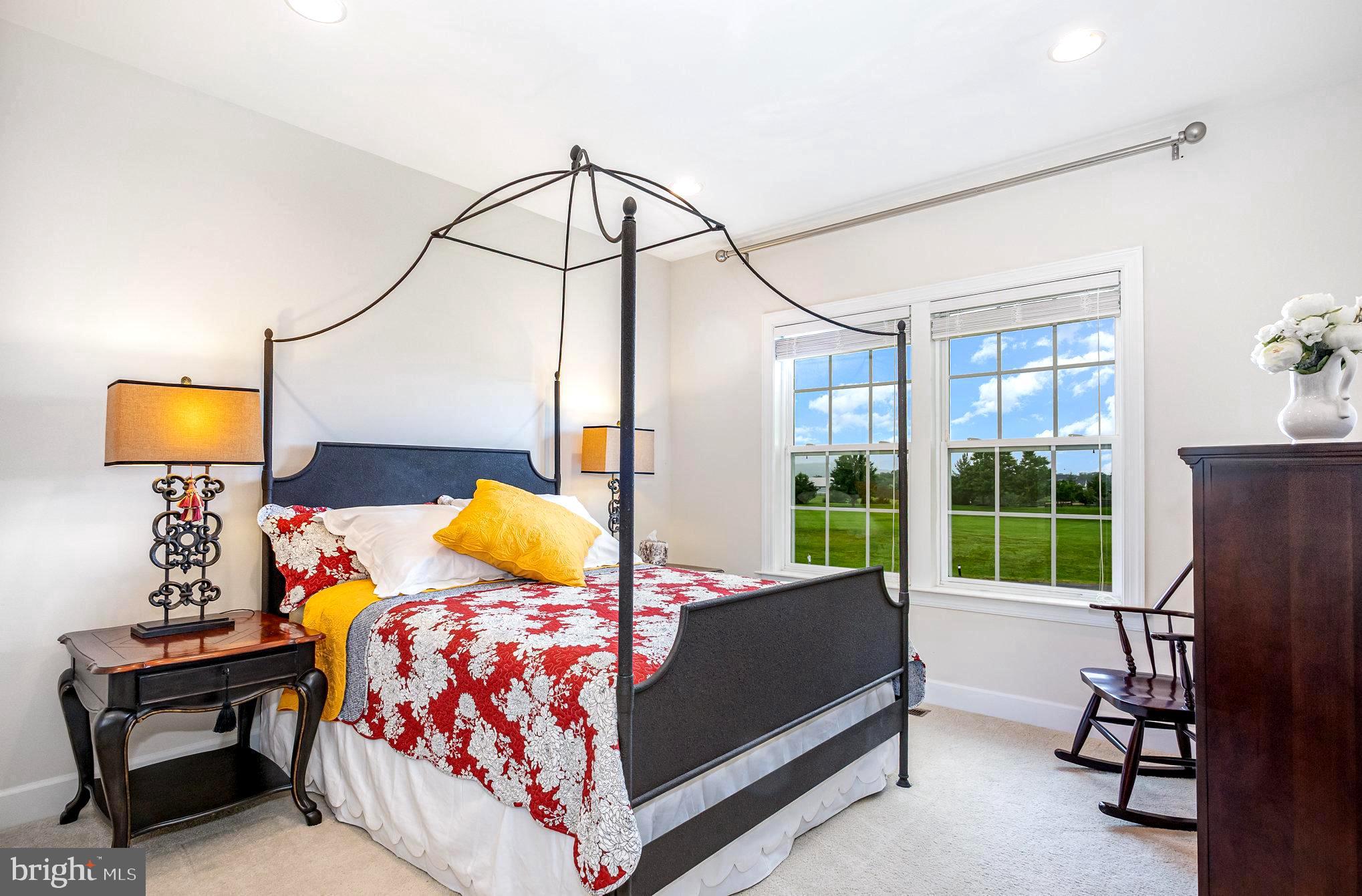 HUNTLEIGH AT CREIGHTON FARMS - Residential