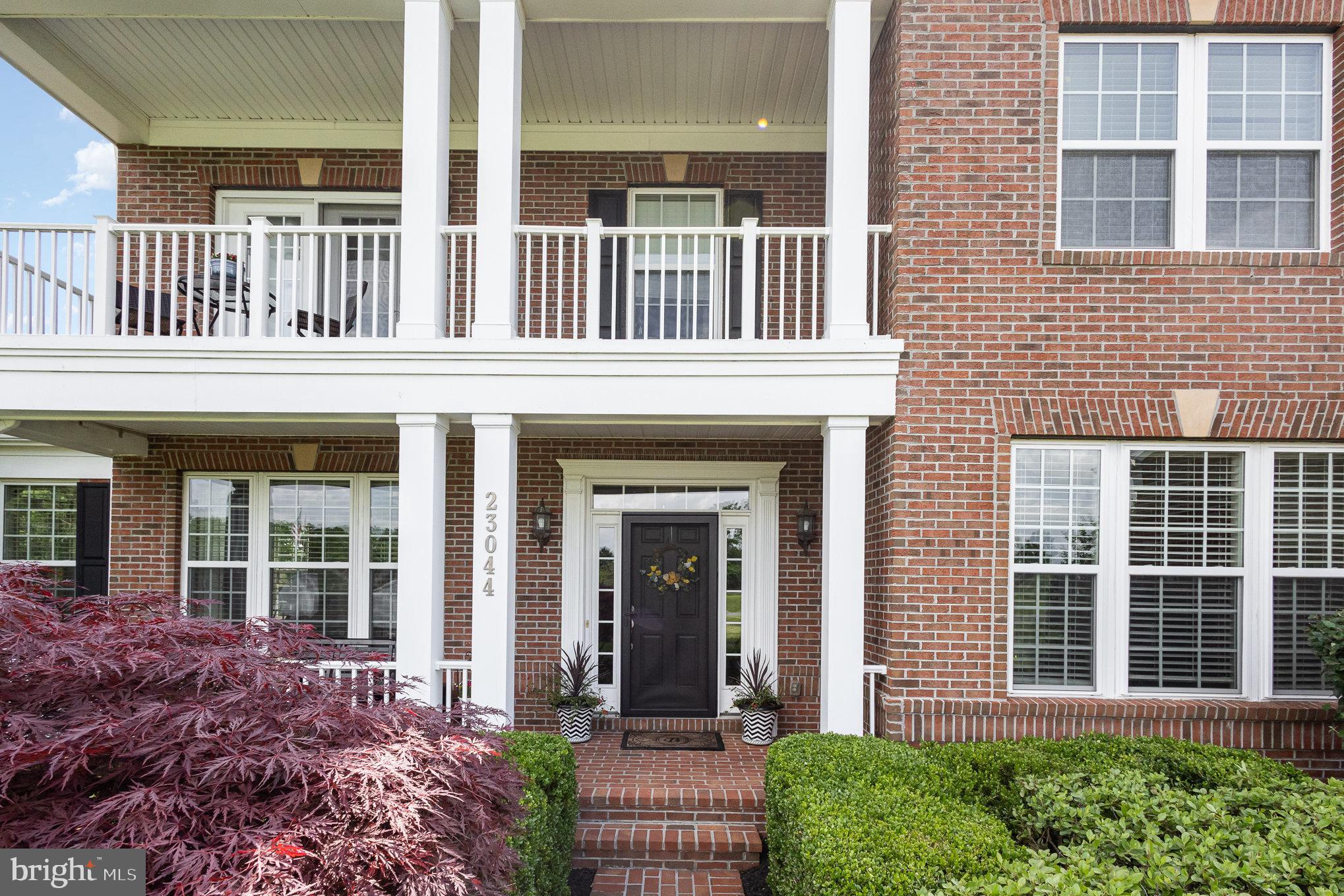 HUNTLEIGH AT CREIGHTON FARMS - Residential