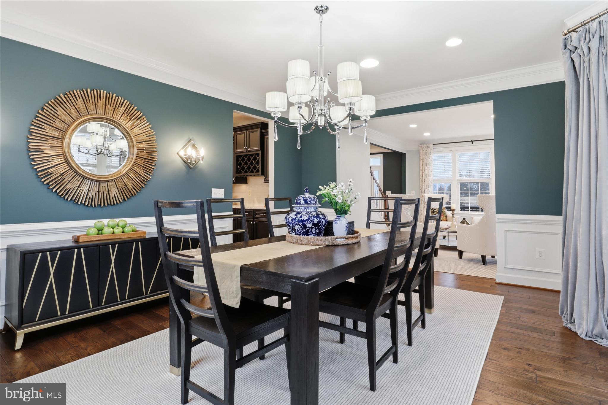 HUNTLEIGH AT CREIGHTON FARMS - Residential