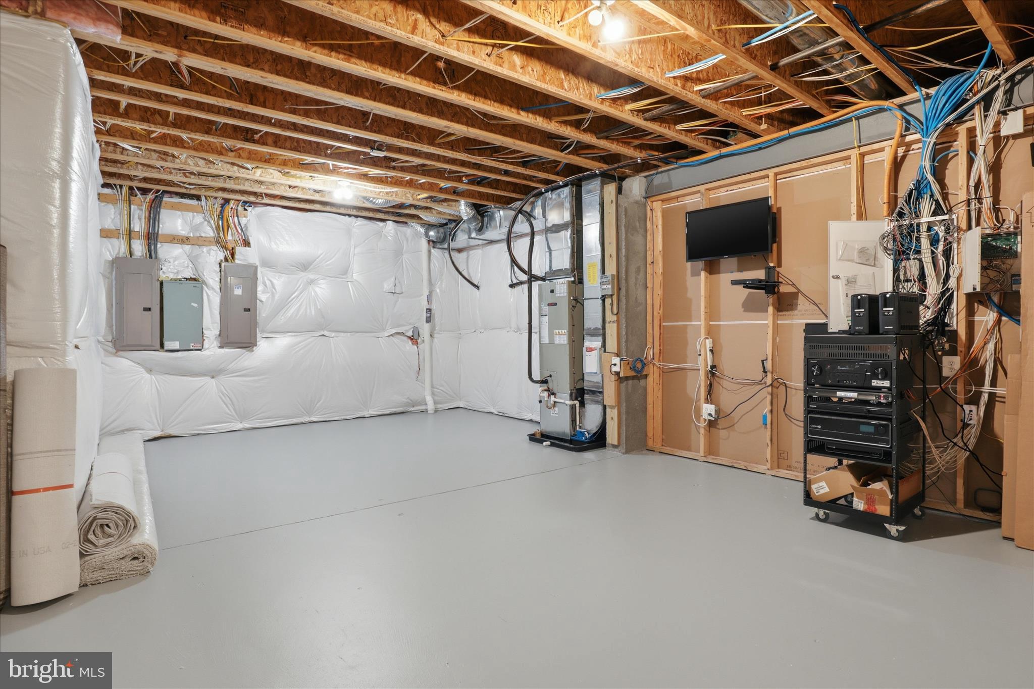 HUNTLEIGH AT CREIGHTON FARMS - Residential