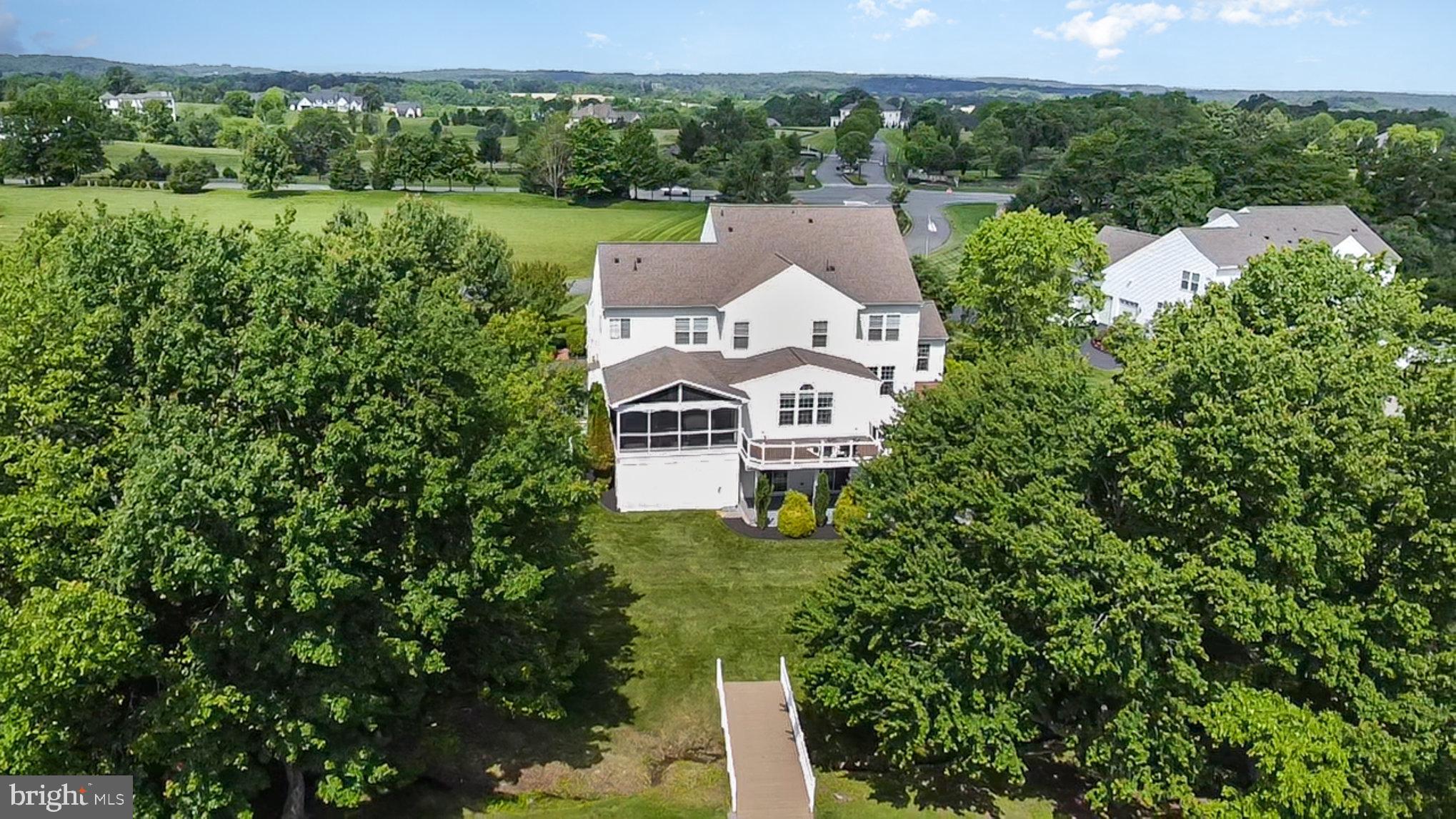 HUNTLEIGH AT CREIGHTON FARMS - Residential