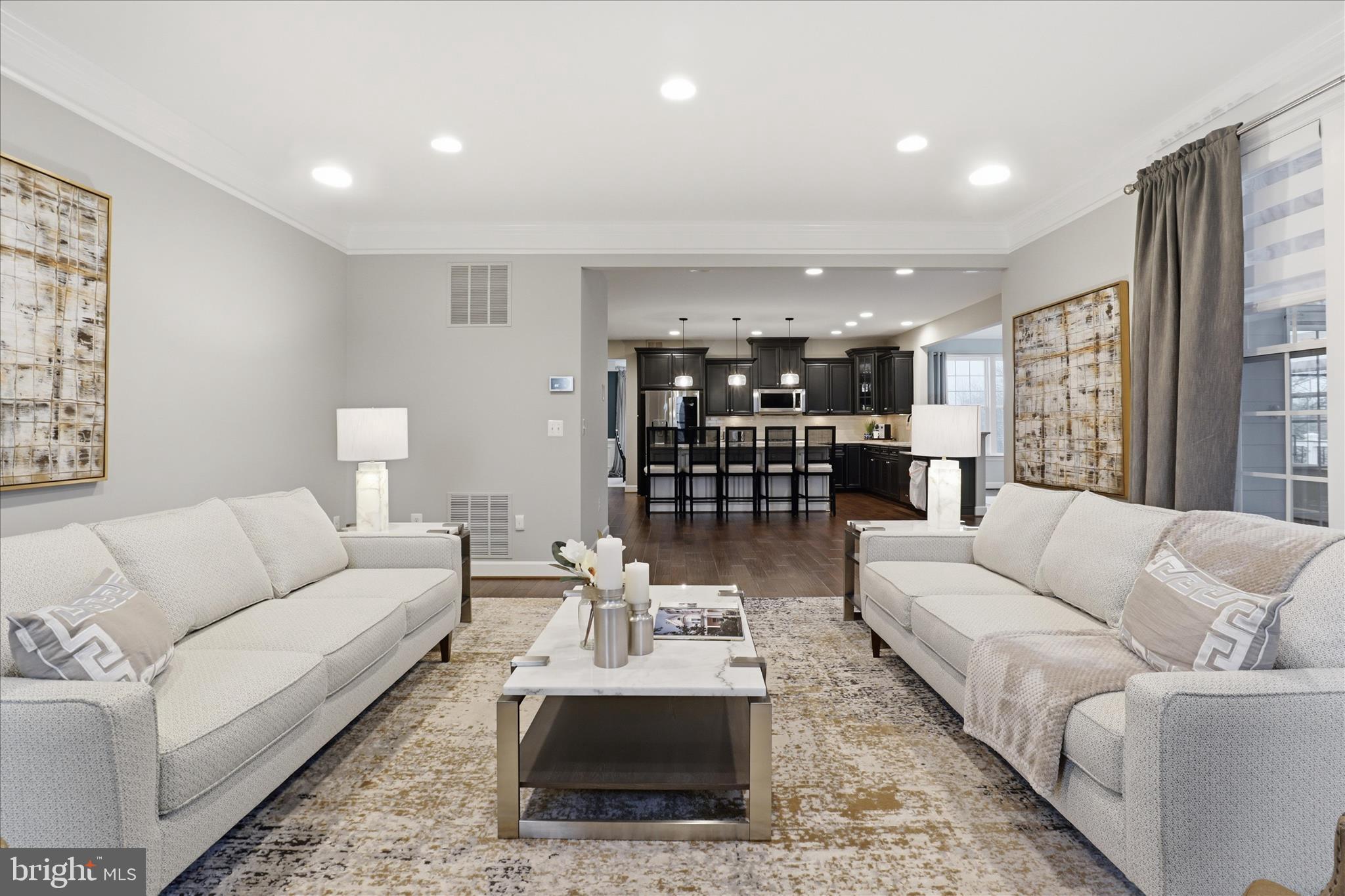 HUNTLEIGH AT CREIGHTON FARMS - Residential