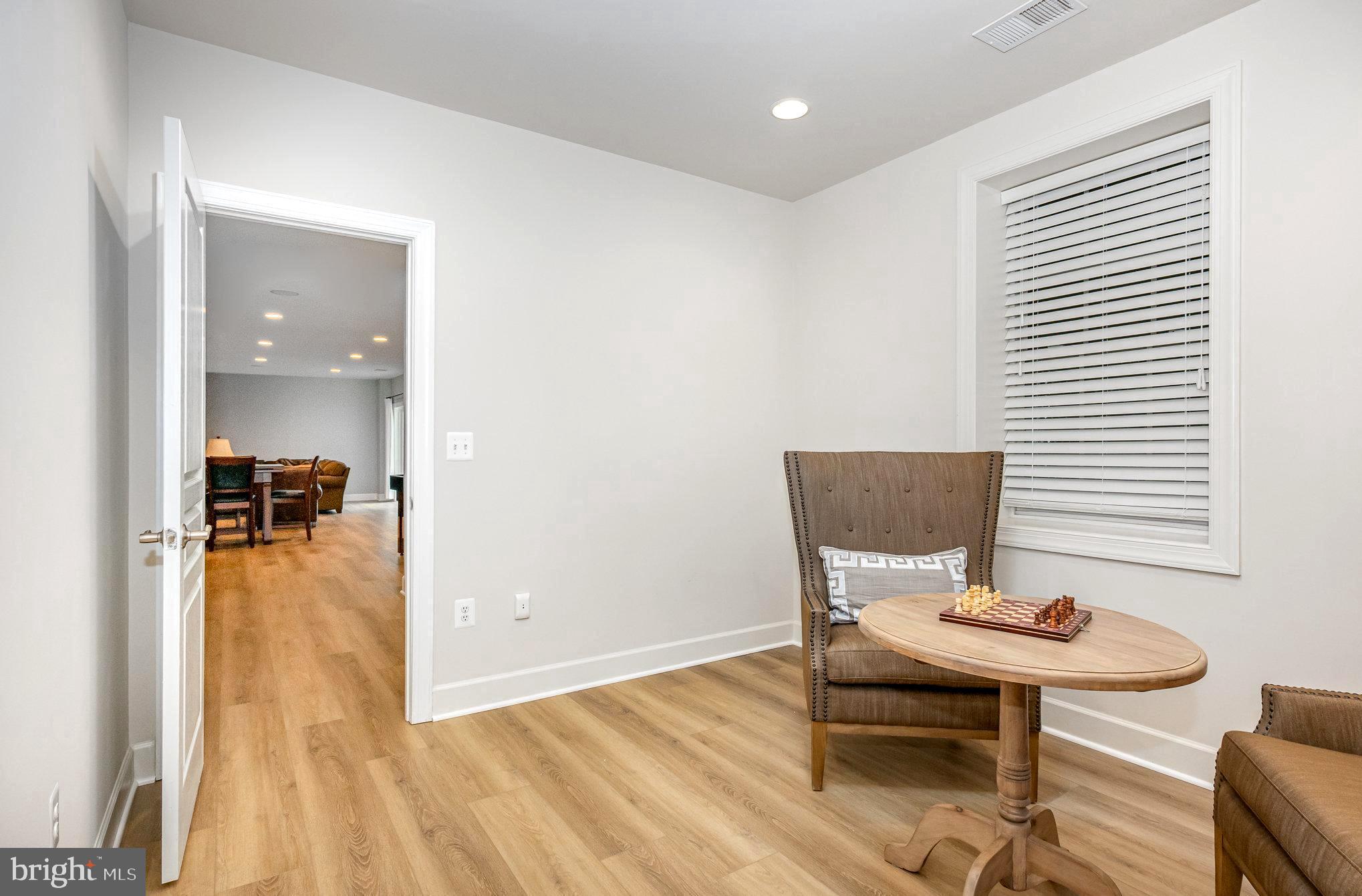 HUNTLEIGH AT CREIGHTON FARMS - Residential