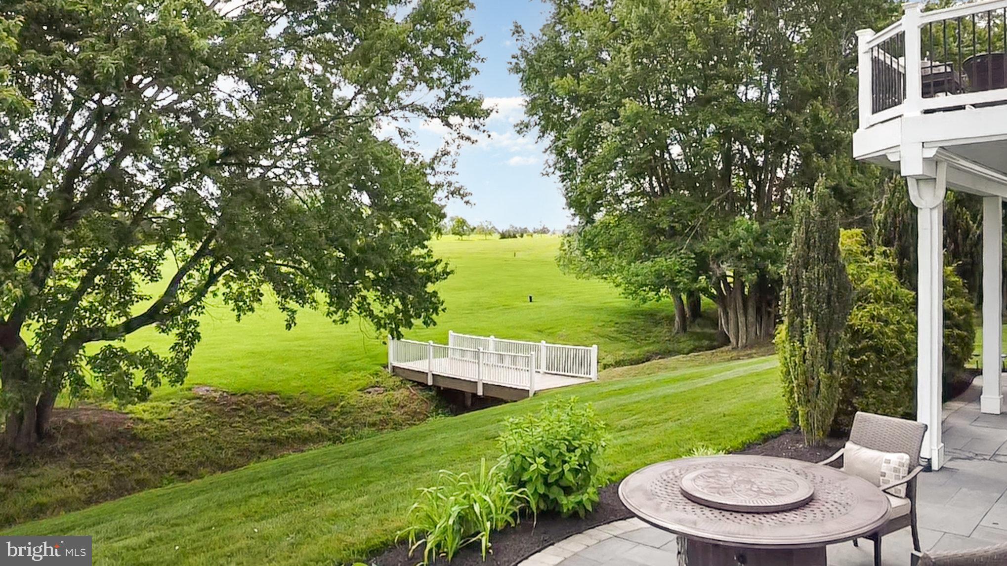 HUNTLEIGH AT CREIGHTON FARMS - Residential