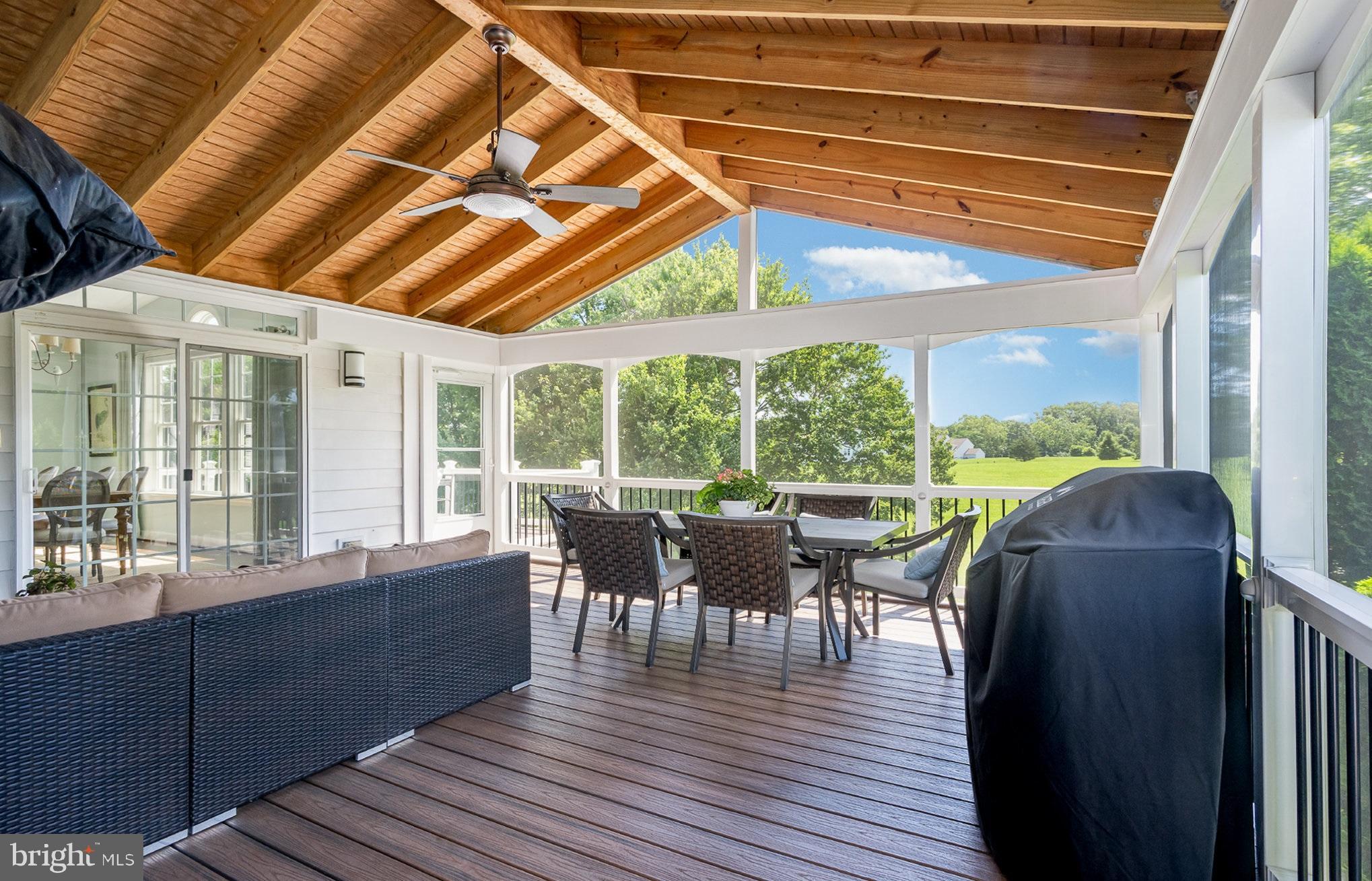 HUNTLEIGH AT CREIGHTON FARMS - Residential