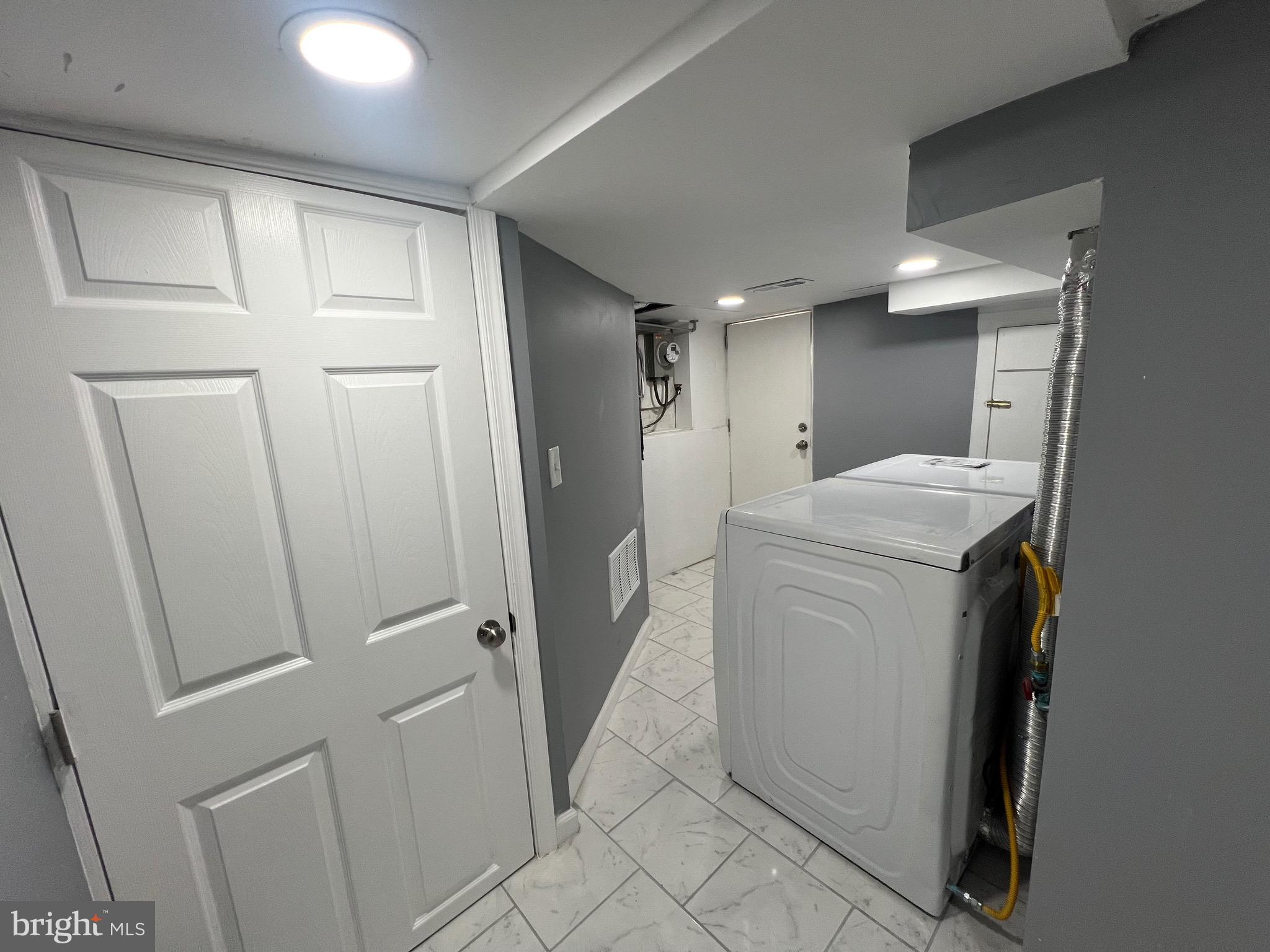 BROOKLYN - Residential Lease