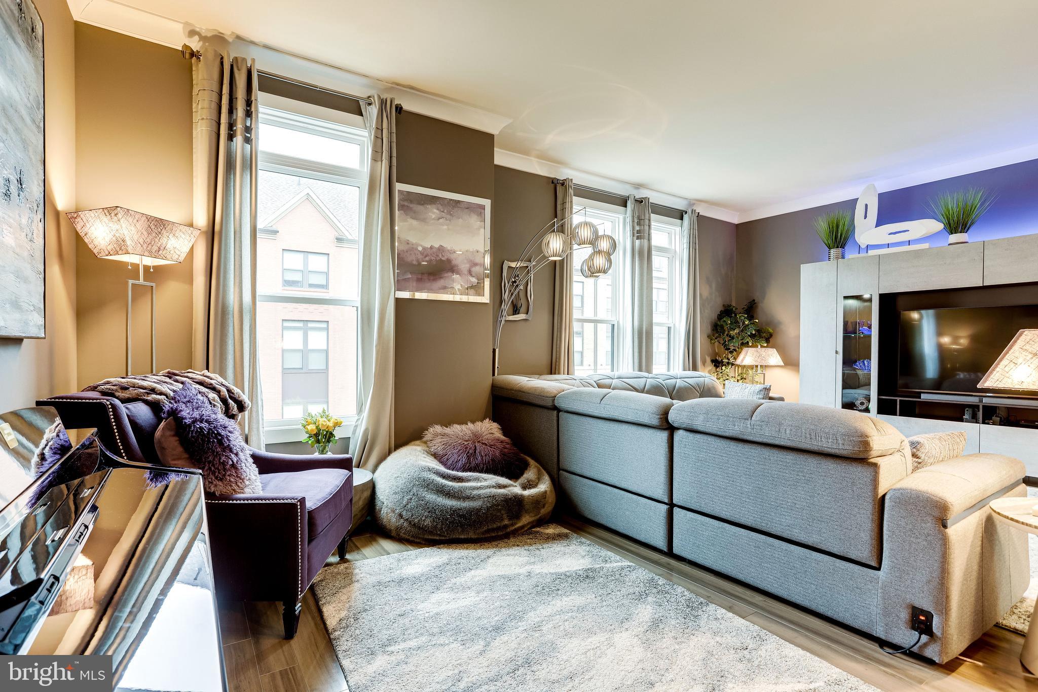 ONE LOUDOUN - Residential