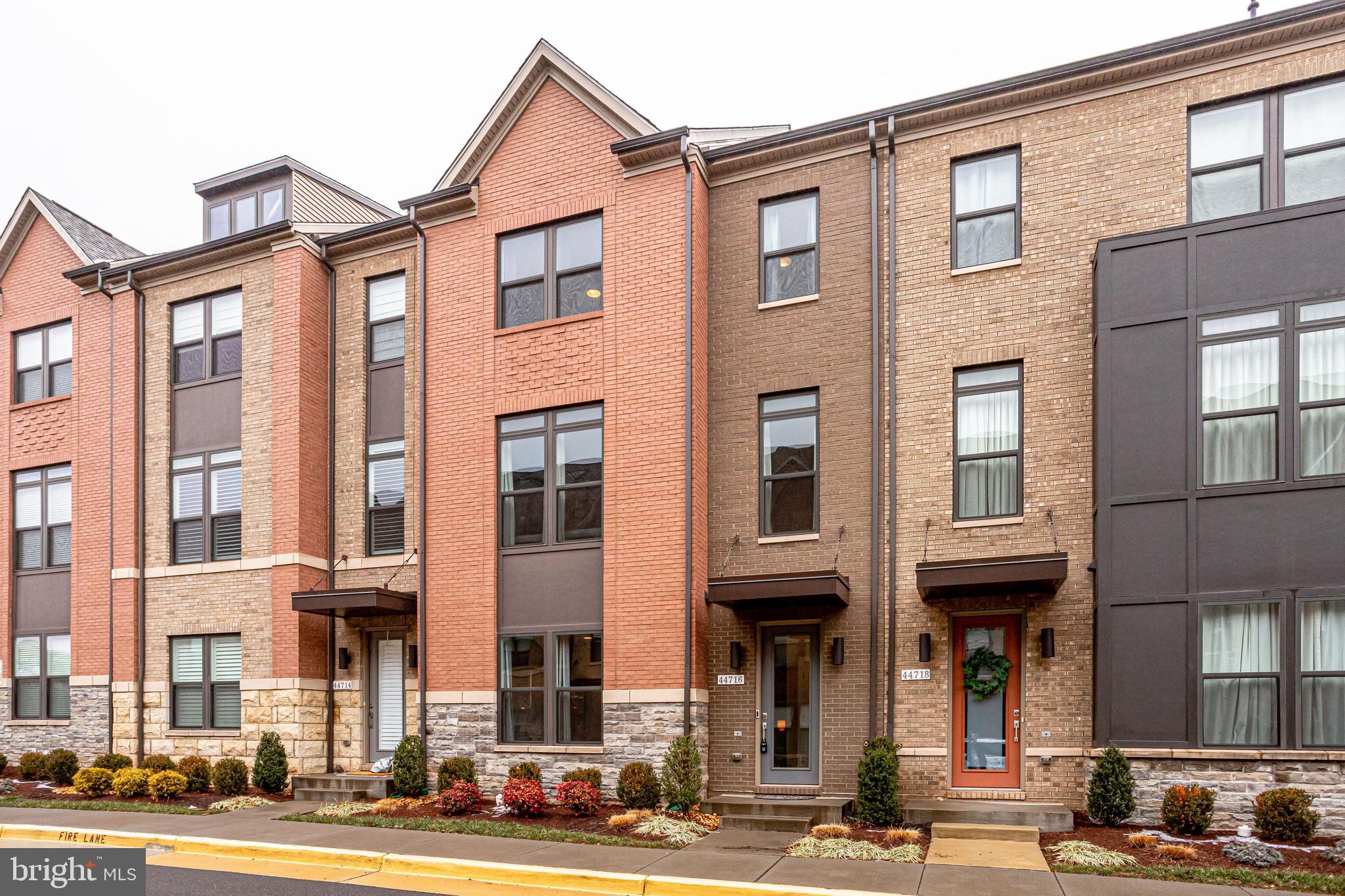 ONE LOUDOUN - Residential