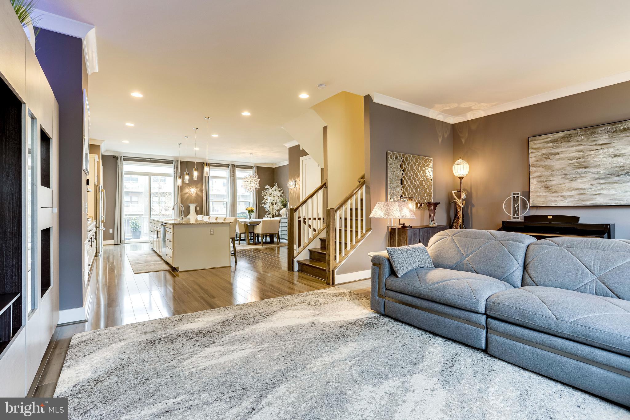 ONE LOUDOUN - Residential