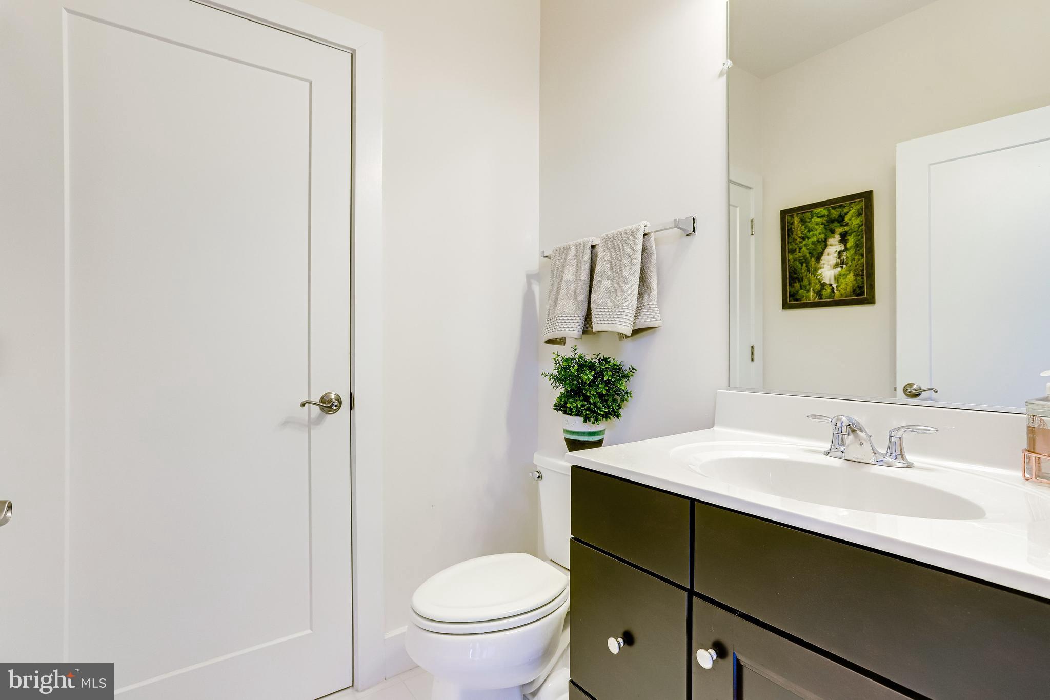 ONE LOUDOUN - Residential