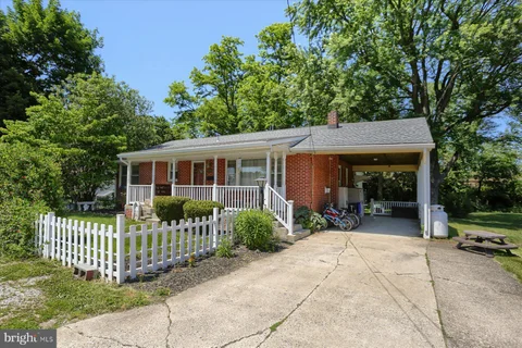 MLS: PADA2060768