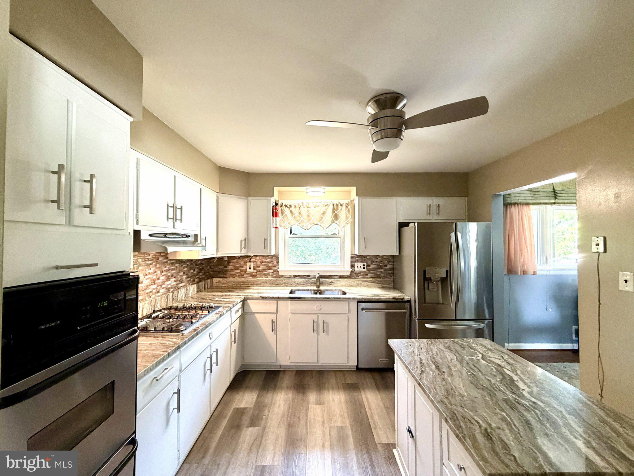 6601 GROVETON DRIVE