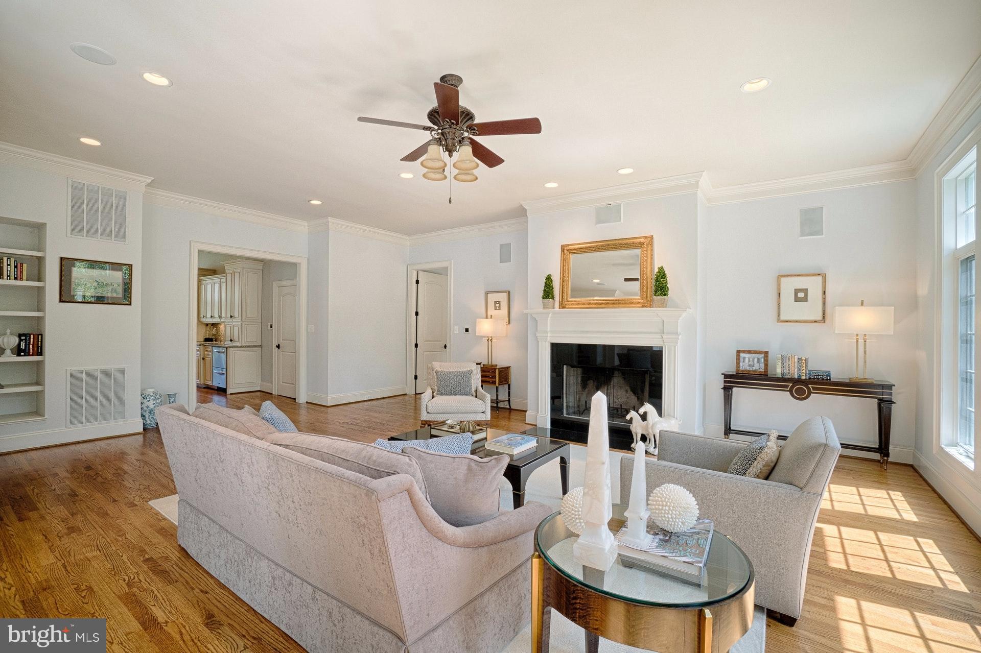 BELLEVUE FOREST - Residential