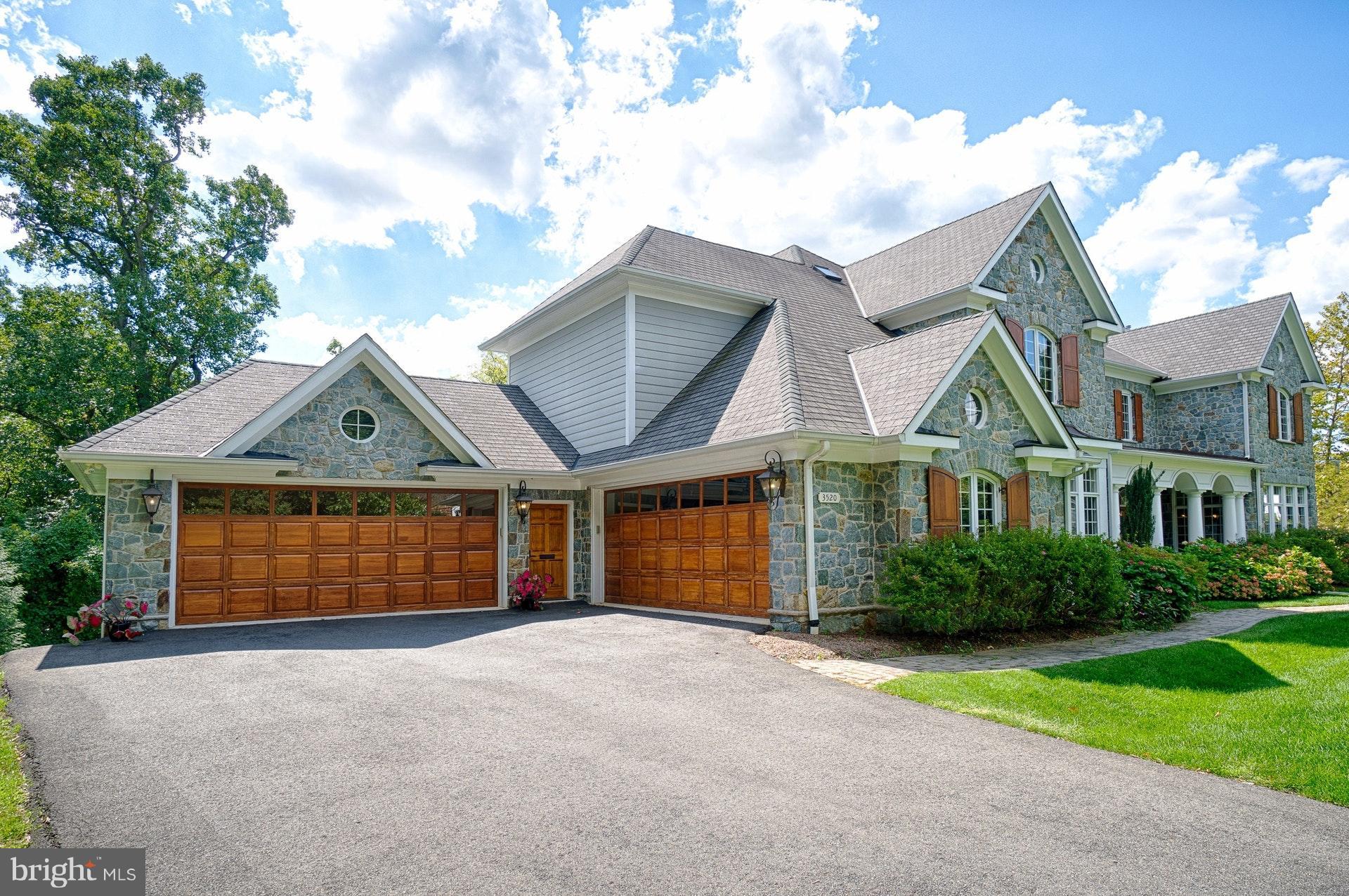 BELLEVUE FOREST - Residential