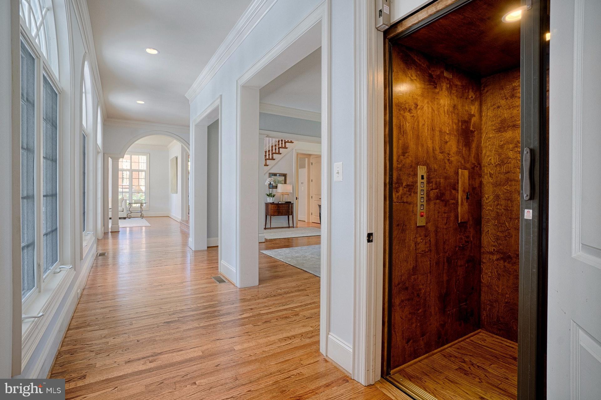 BELLEVUE FOREST - Residential