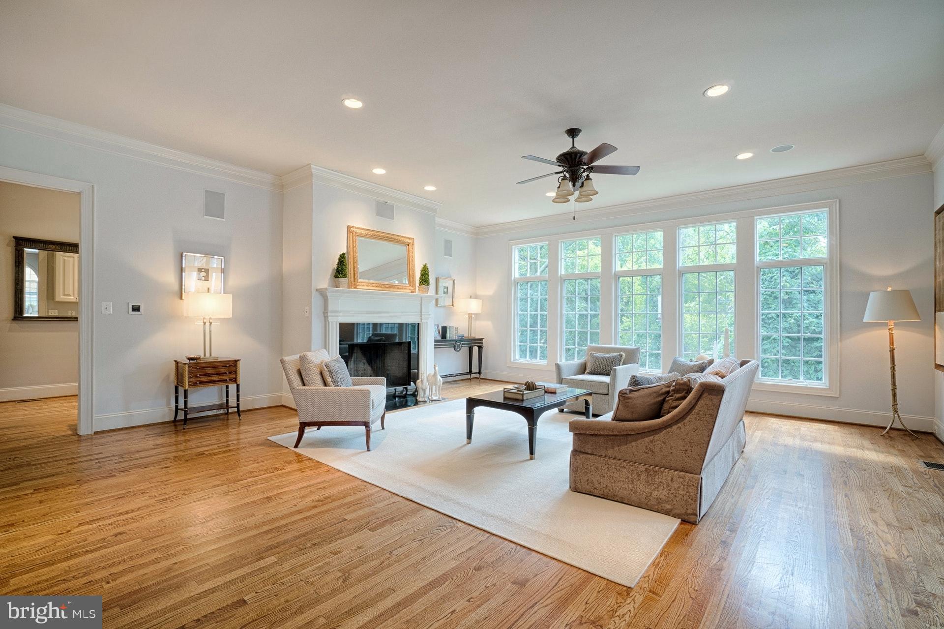 BELLEVUE FOREST - Residential