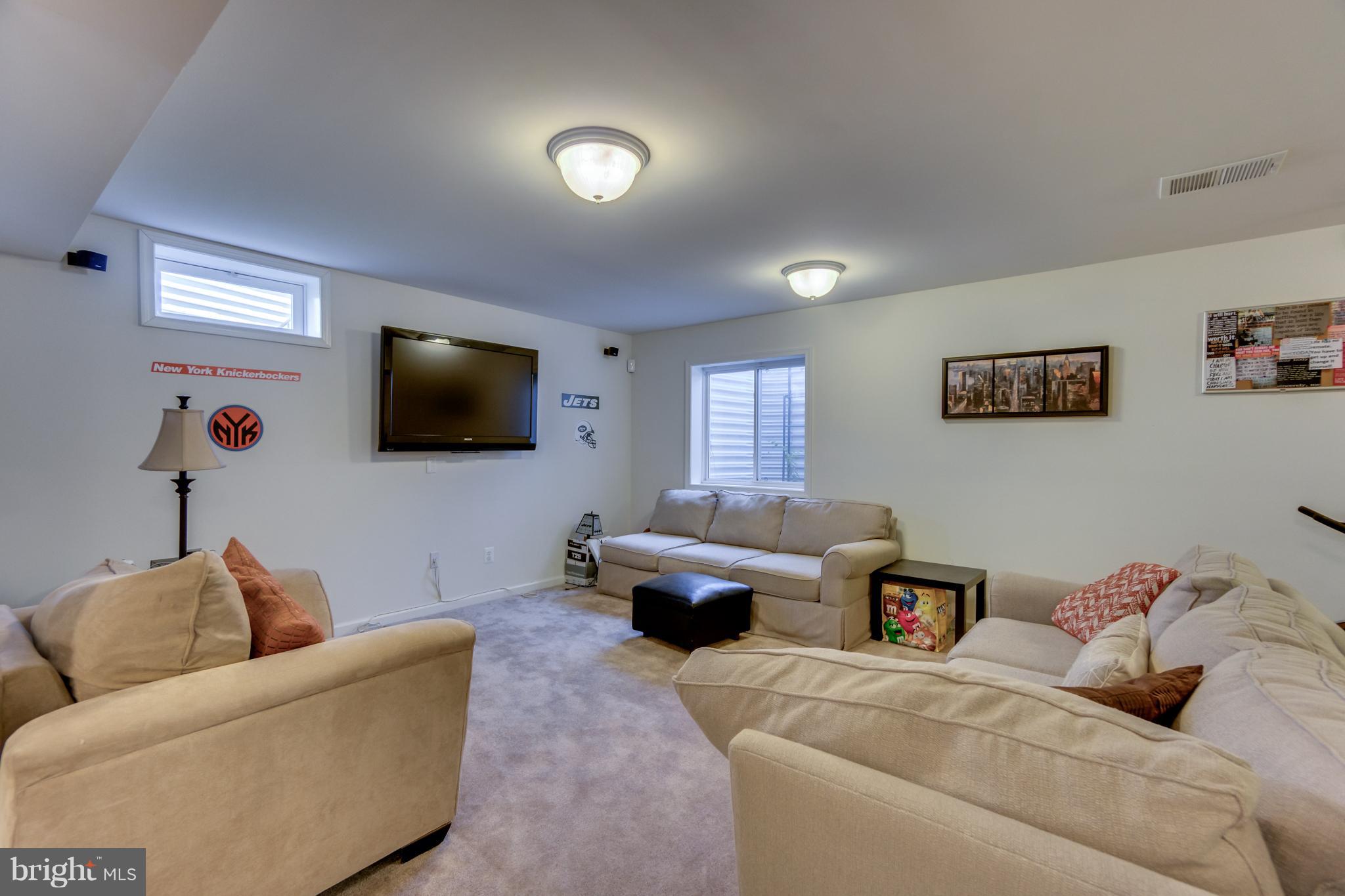 PORT POTOMAC - Residential