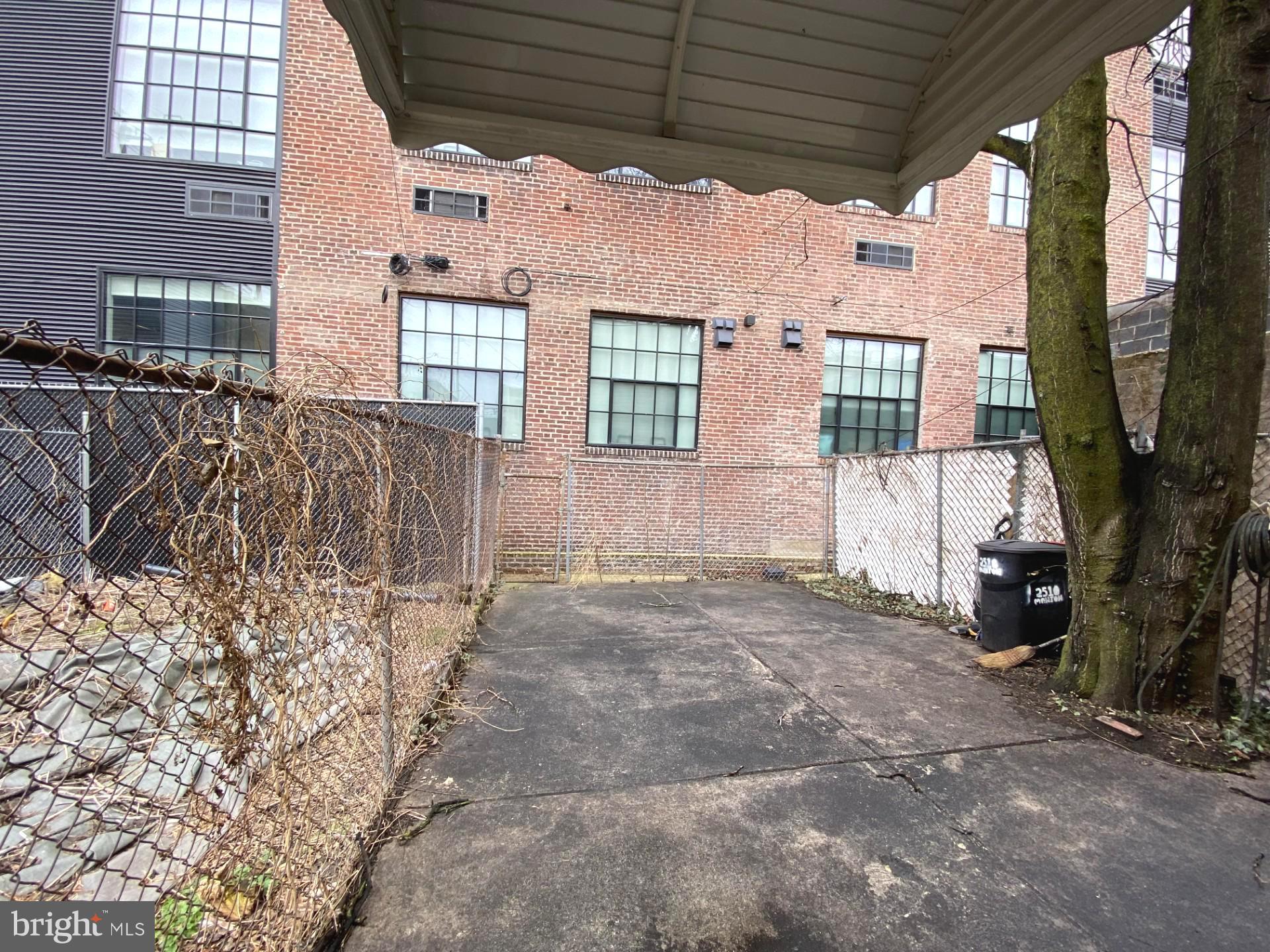 GRAYS FERRY - Residential