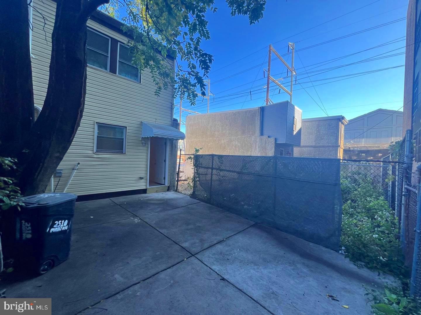 GRAYS FERRY - Residential