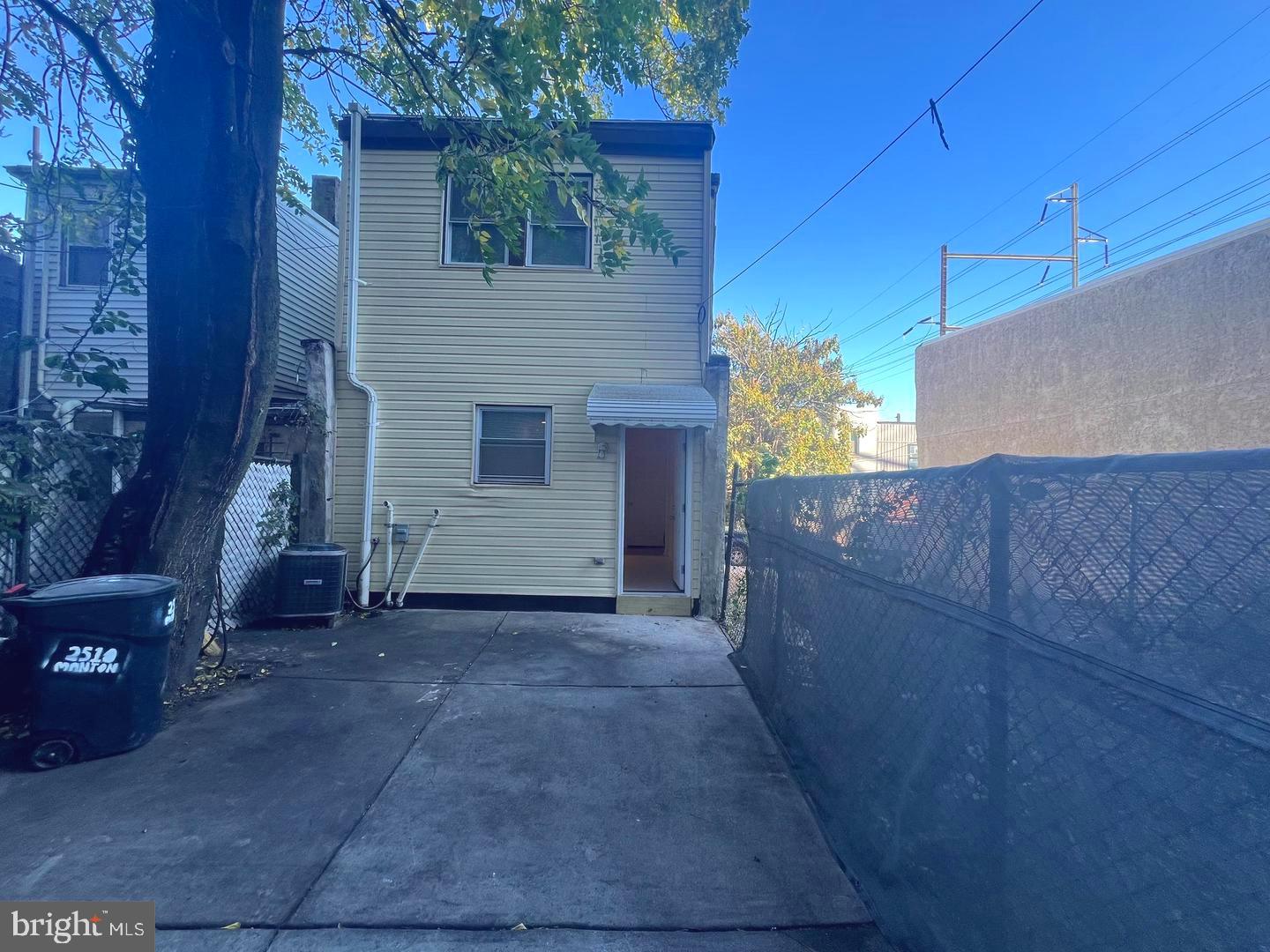 GRAYS FERRY - Residential