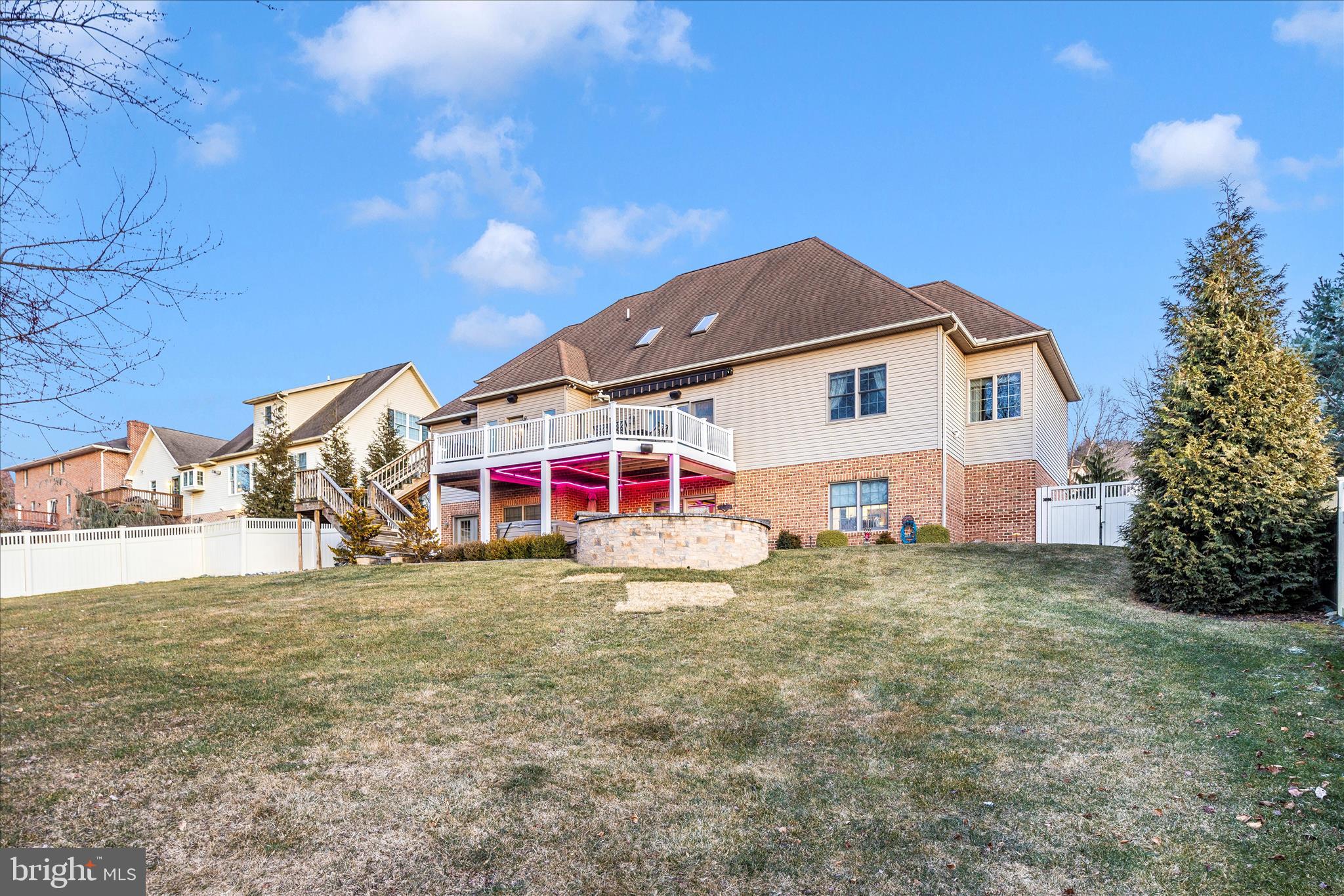 WOODCREST - Residential