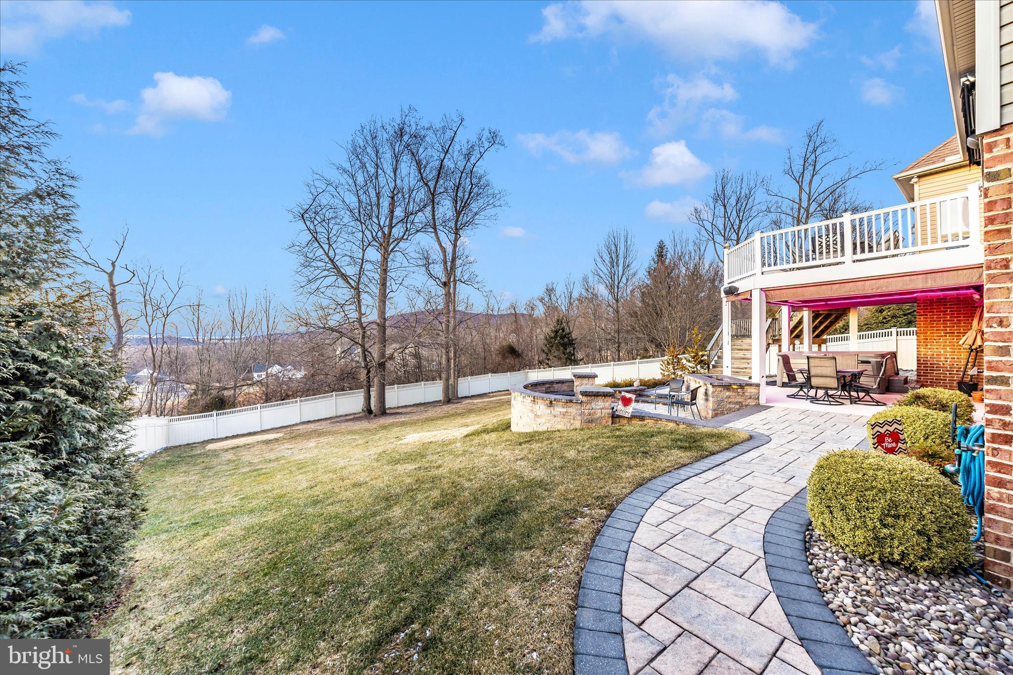 WOODCREST - Residential