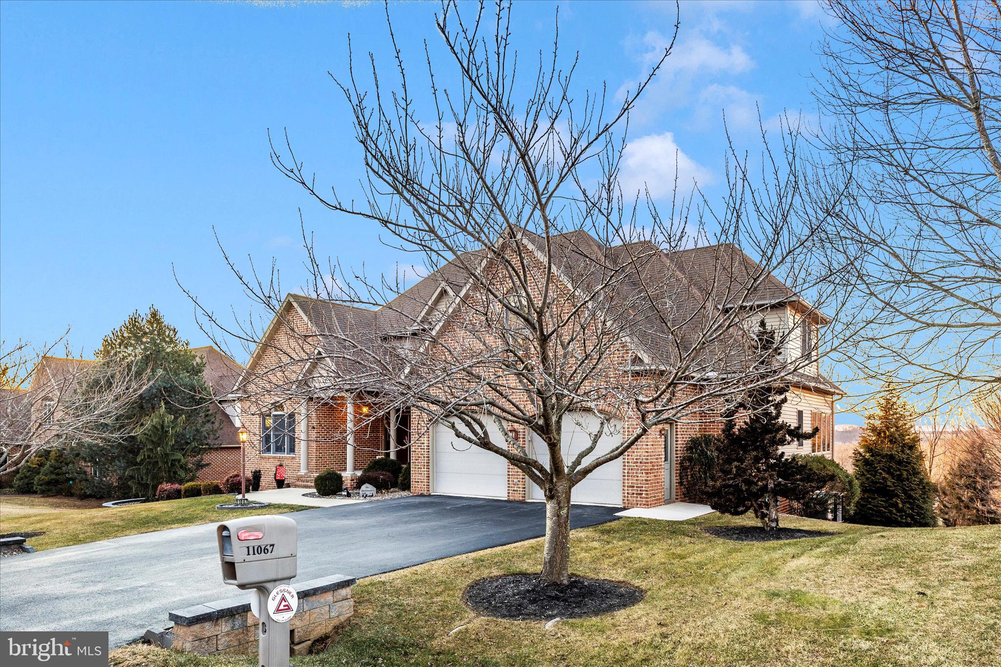 WOODCREST - Residential