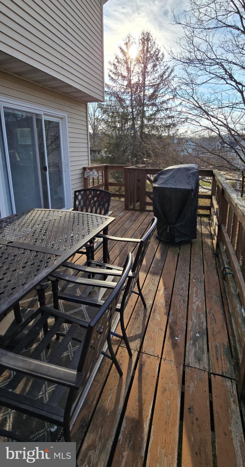 MAPLE SPRINGS - Residential