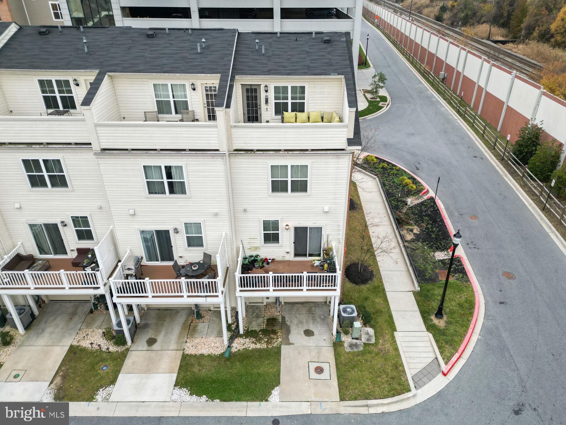 OXFORD SQUARE - Residential