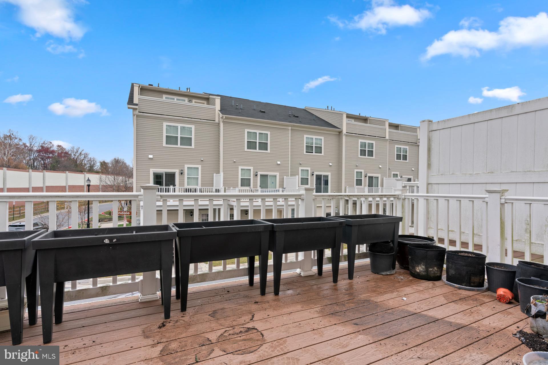 OXFORD SQUARE - Residential