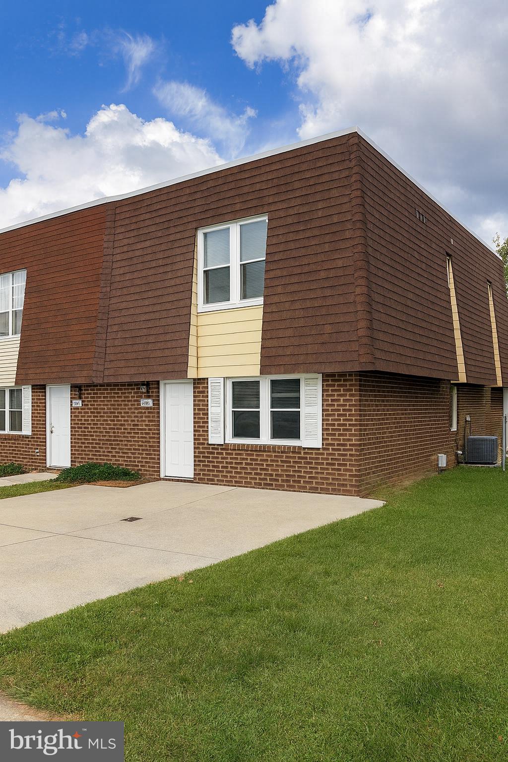 PHILADELPHIA (NORTHEAST) - Residential