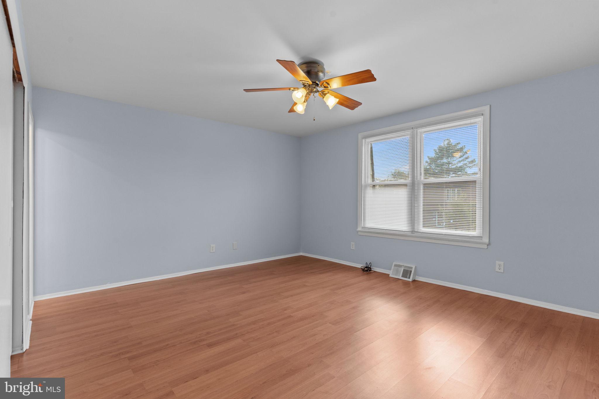 PHILADELPHIA (NORTHEAST) - Residential