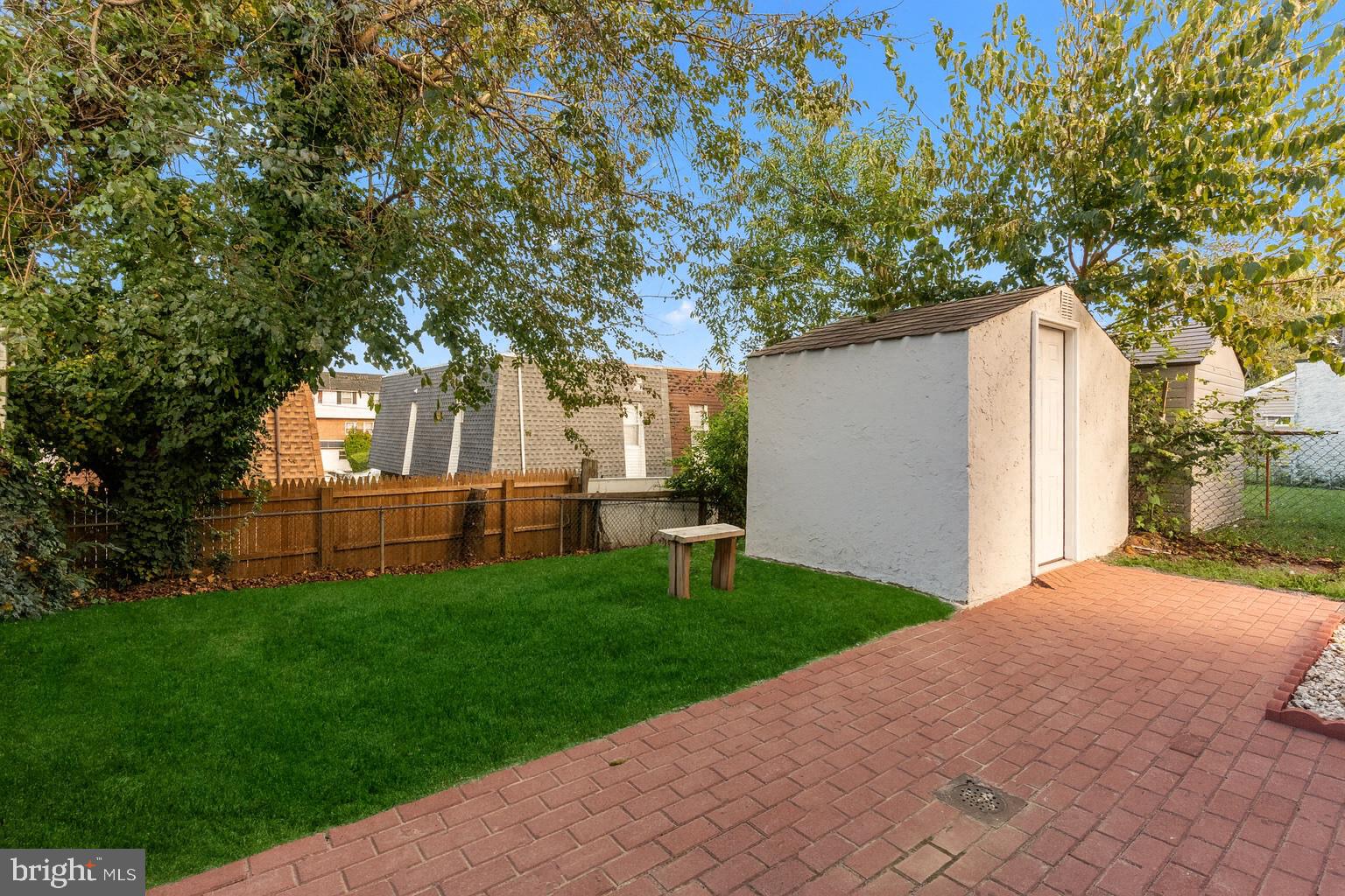 PHILADELPHIA (NORTHEAST) - Residential