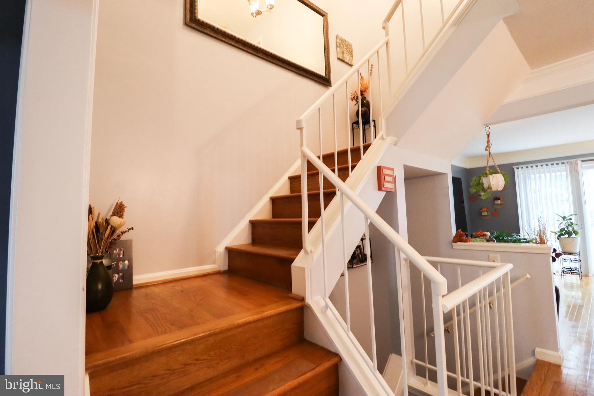 RIVER OAKS - Residential