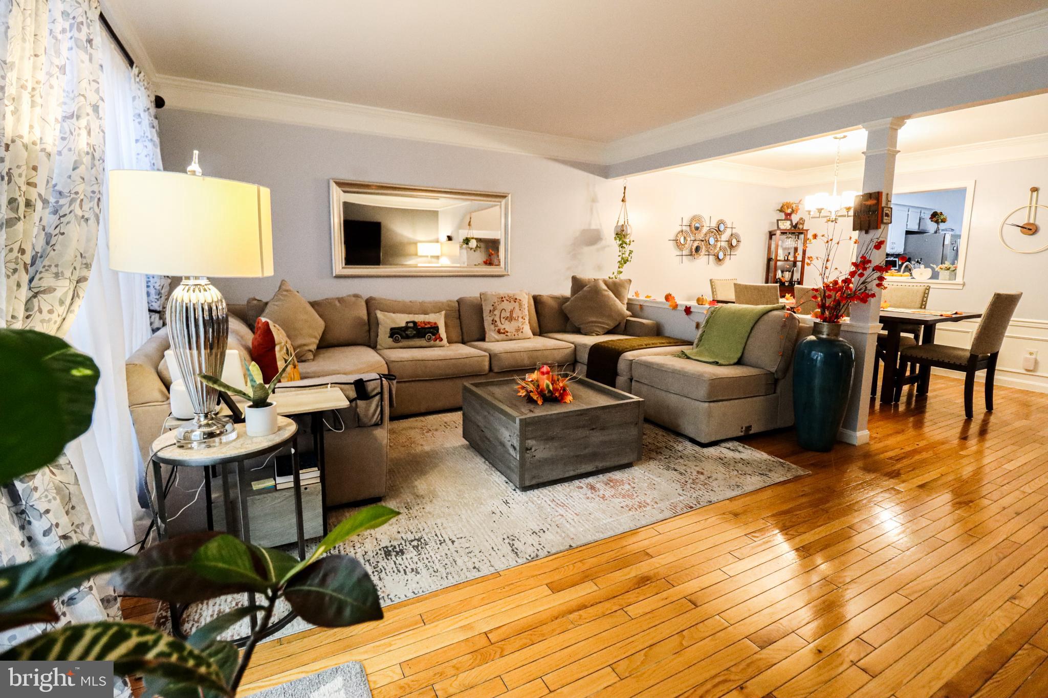 RIVER OAKS - Residential