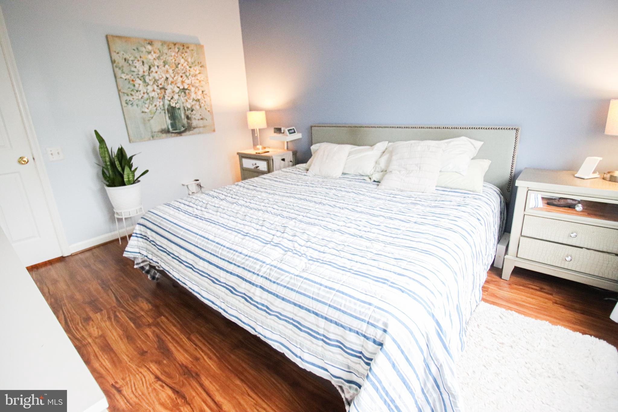 RIVER OAKS - Residential